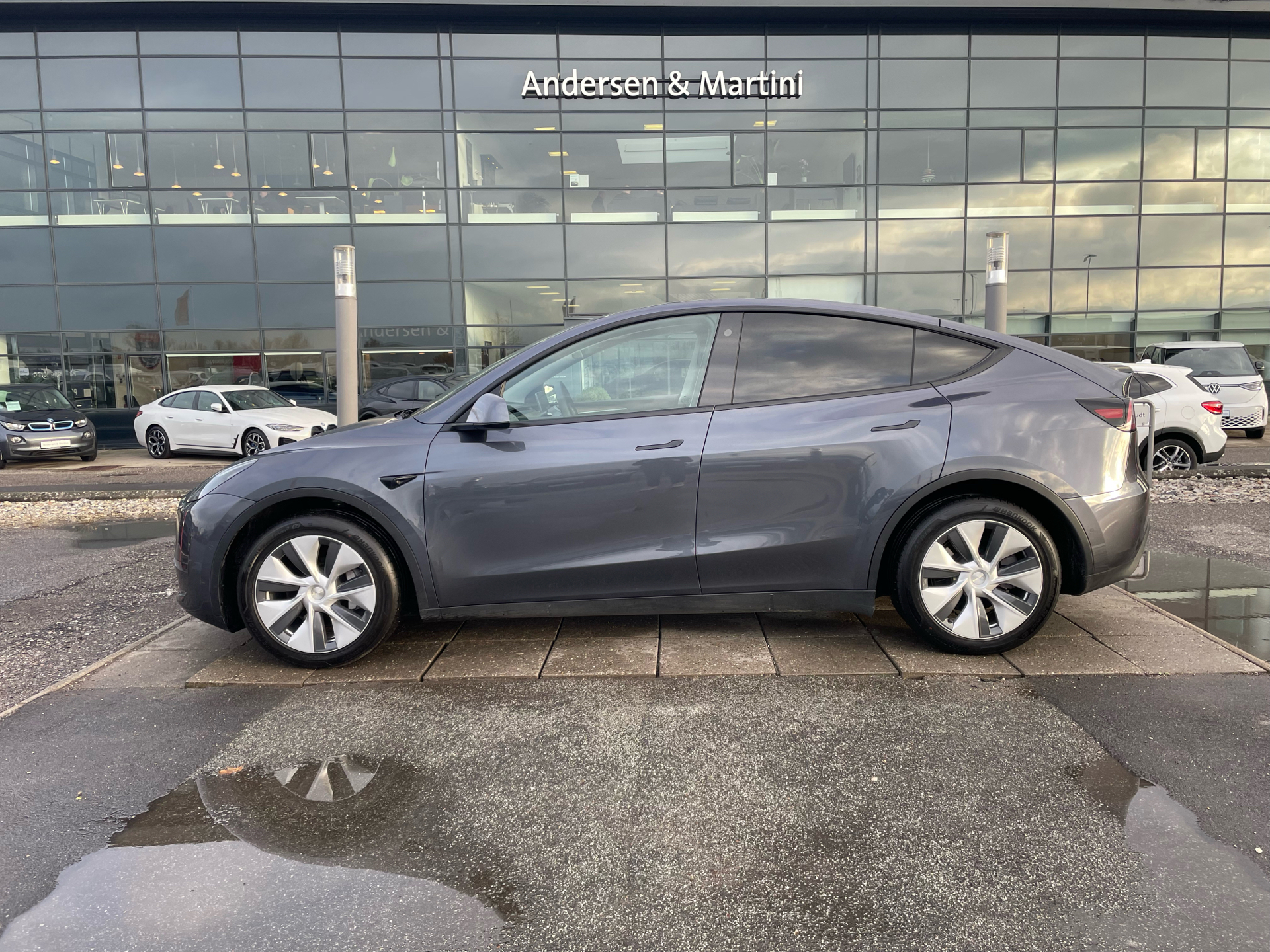 Tesla Model Y EL Long Range FSD AWD 514HK 5d Aut.