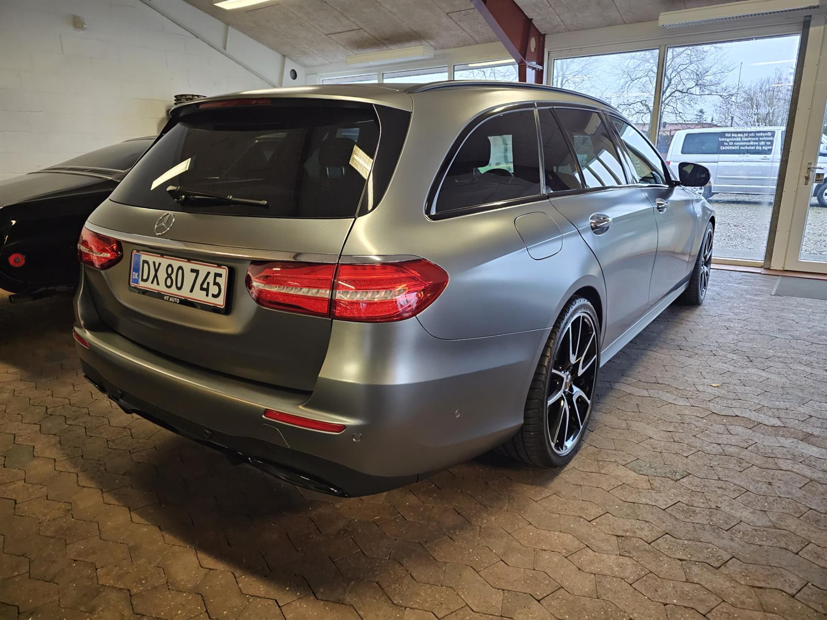 Billede af Mercedes-Benz E43 AMG T 3,0 V6 4Matic 9G-Tronic 401HK Stc Aut.