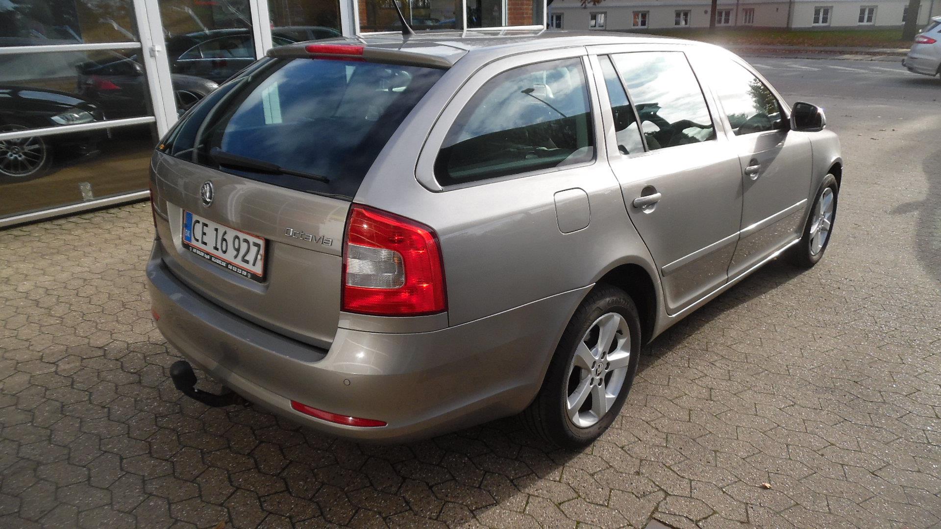 Billede af Skoda Octavia Combi 1,2 TSI Elegance 105HK Stc 6g