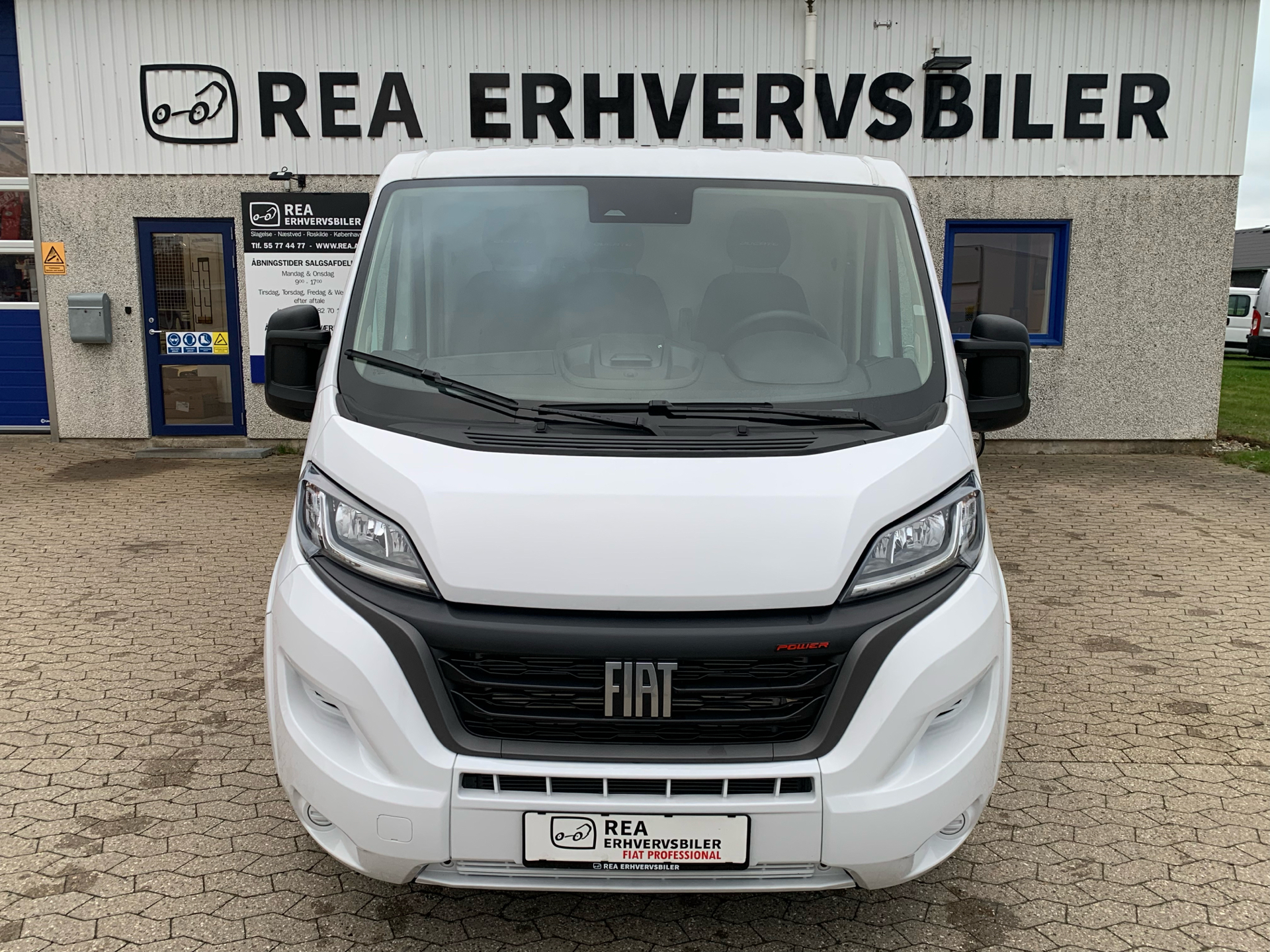 Billede af Fiat Ducato 33 L2H1 2,3 MJT 40 års Edition 160HK Van 9g Aut.