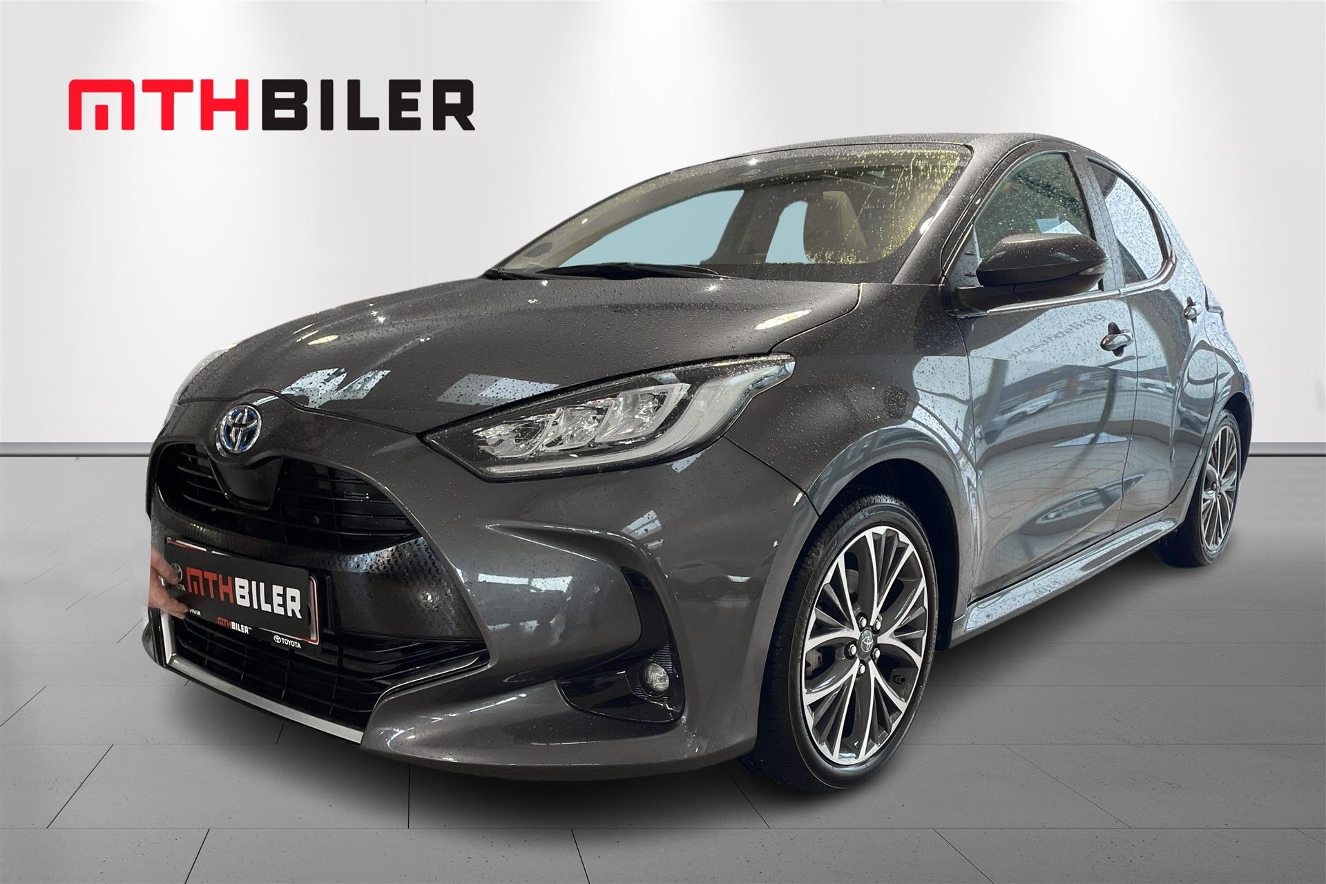 Billede af Toyota Yaris 1,5 Hybrid Elegant Panorama 116HK 5d Trinl. Gear