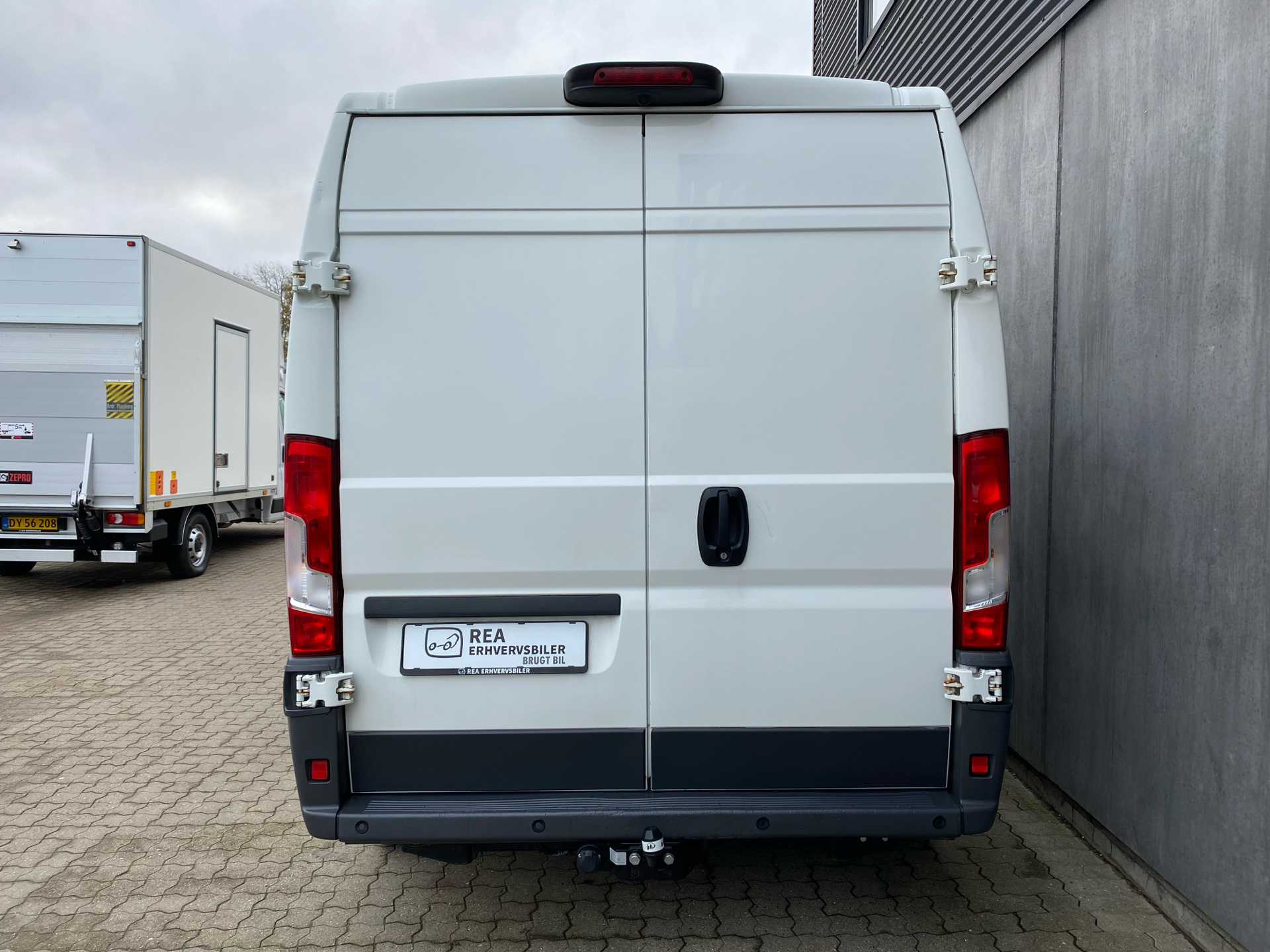 Billede af Peugeot Boxer 335 L3H2 2,0 HDI Premium Plus Pro Start/Stop 163HK Van 6g