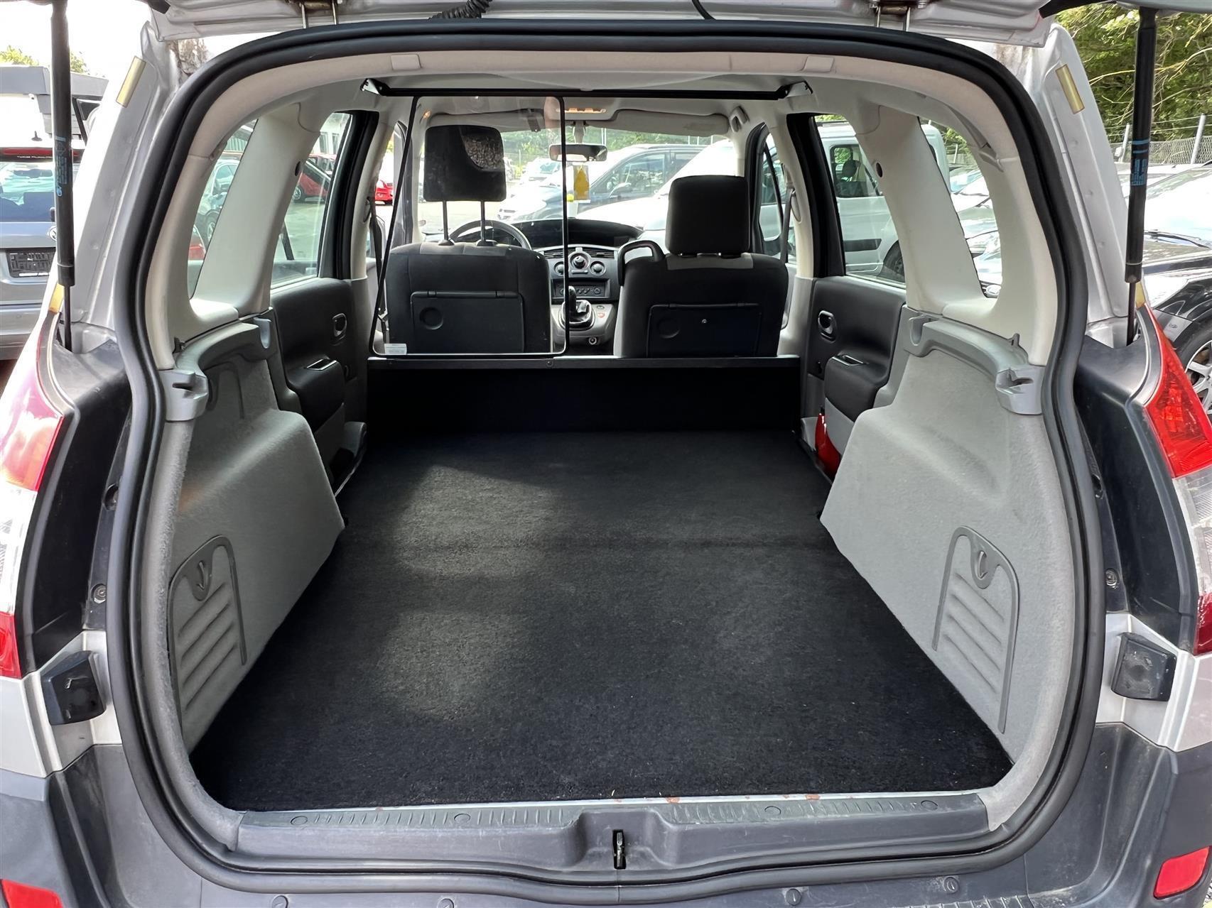 Billede af Renault Grand Scénic 1,6 16V Authentique 115HK Van