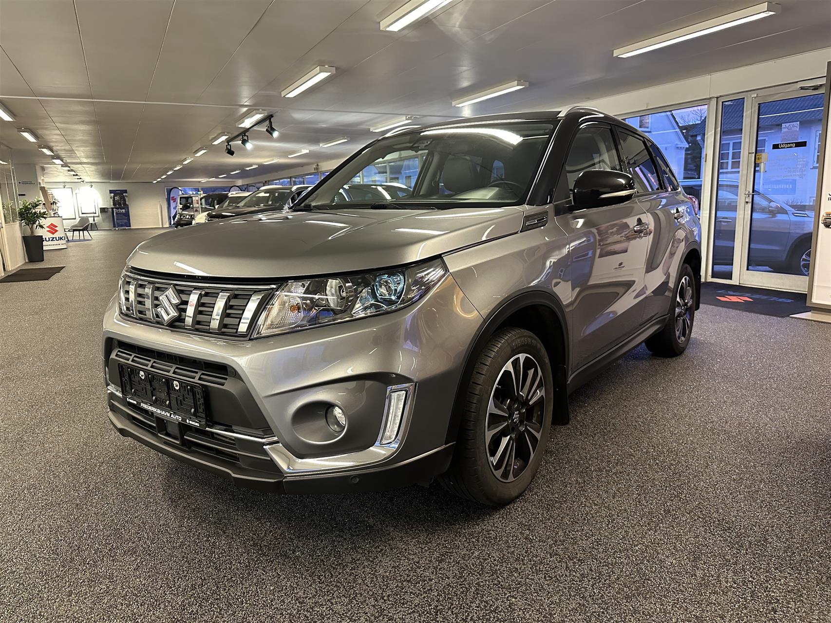 Billede af Suzuki Vitara 1,0 Boosterjet Adventure AllGrip 112HK 5d