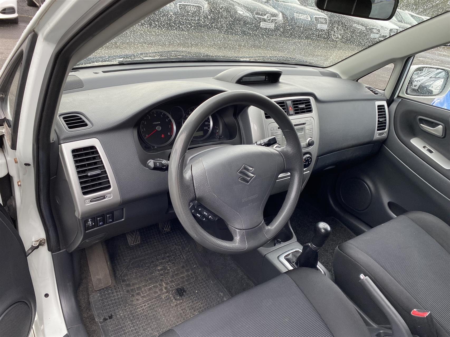 Billede af Suzuki Liana 1,6 106HK 5d