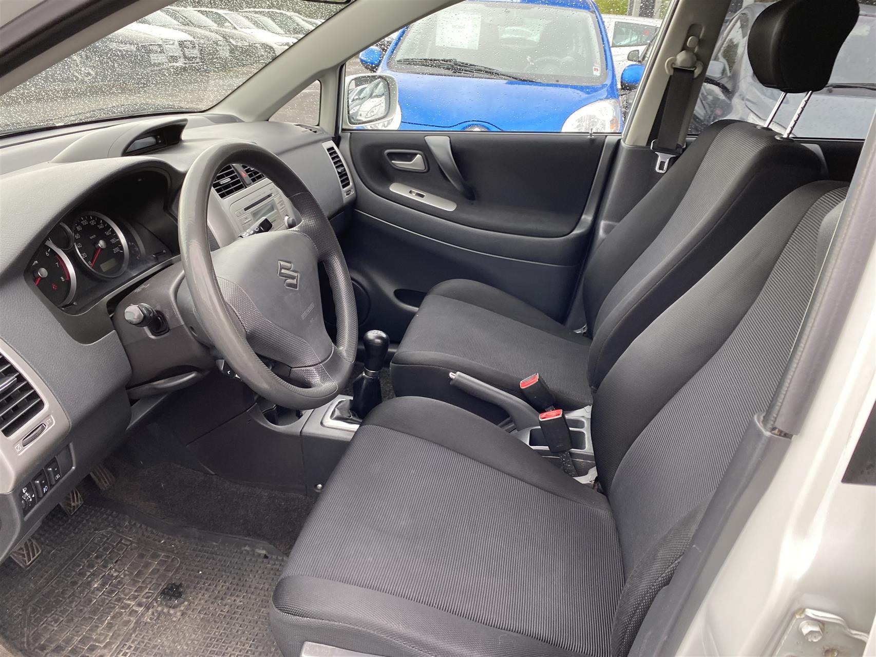 Billede af Suzuki Liana 1,6 106HK 5d