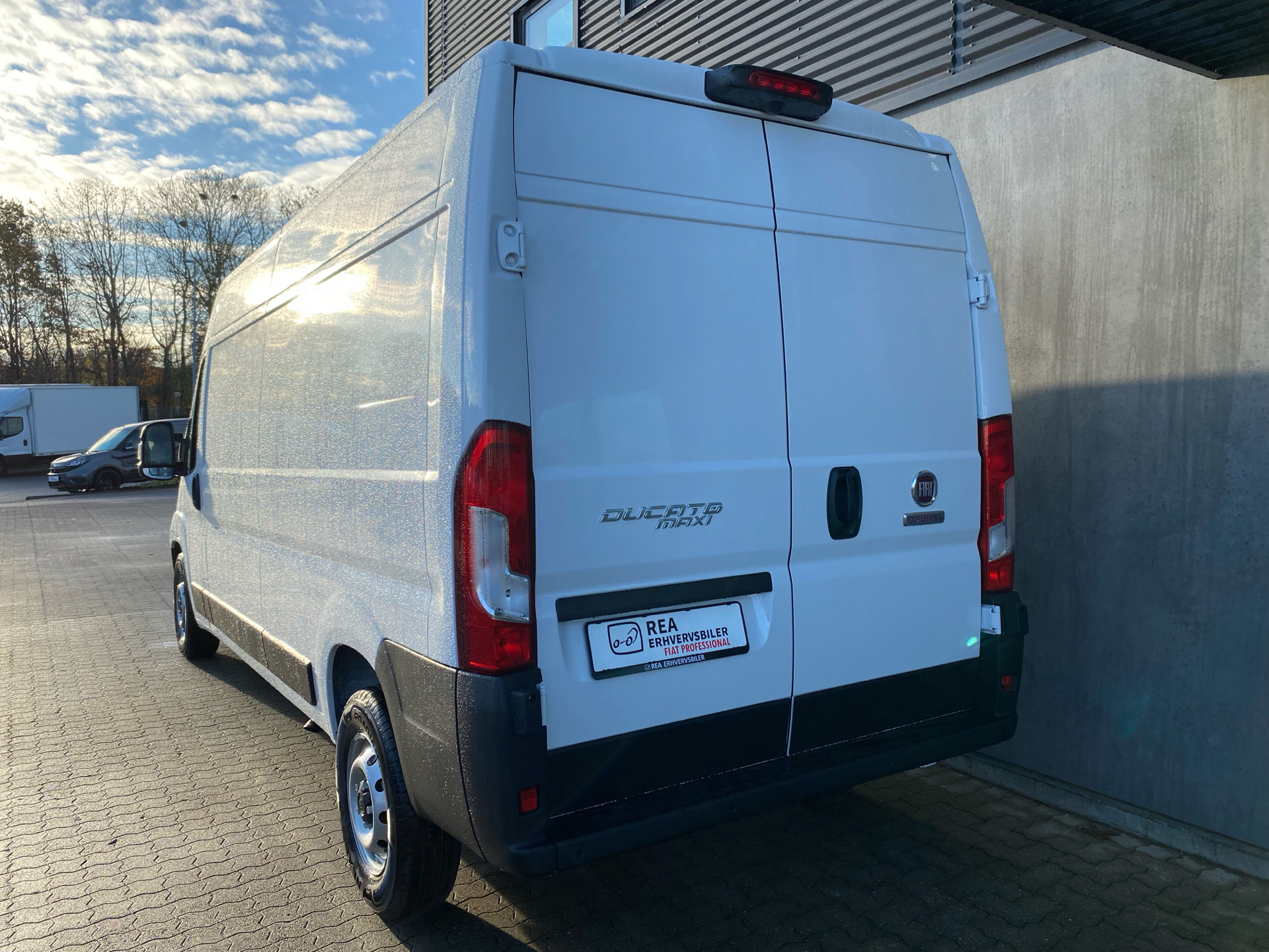 Billede af Fiat Ducato 35 L3H2 2,3 MJT Professional Plus 140HK Van 9g Aut.