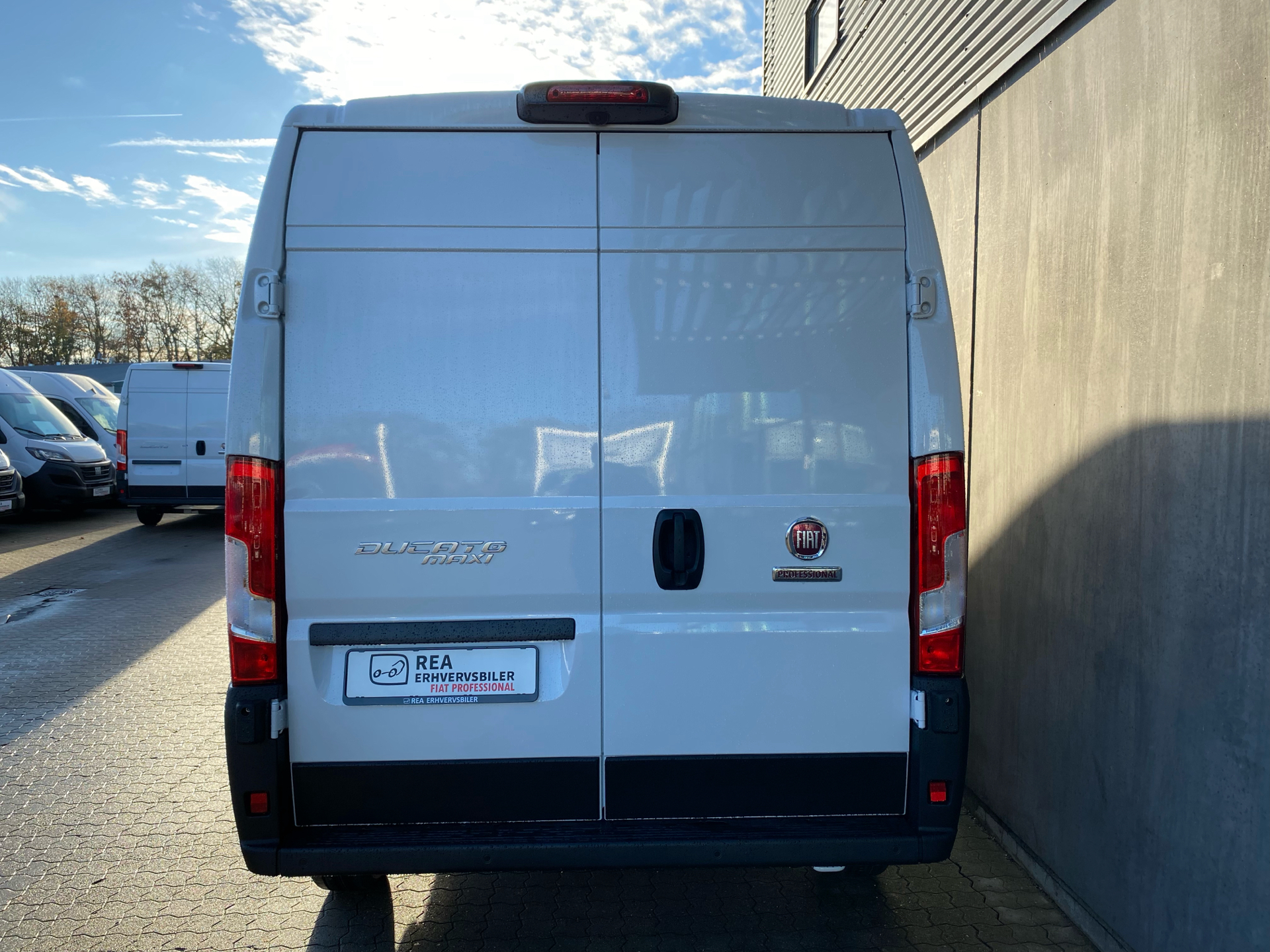 Billede af Fiat Ducato 35 L3H2 2,3 MJT Professional Plus 140HK Van 9g Aut.