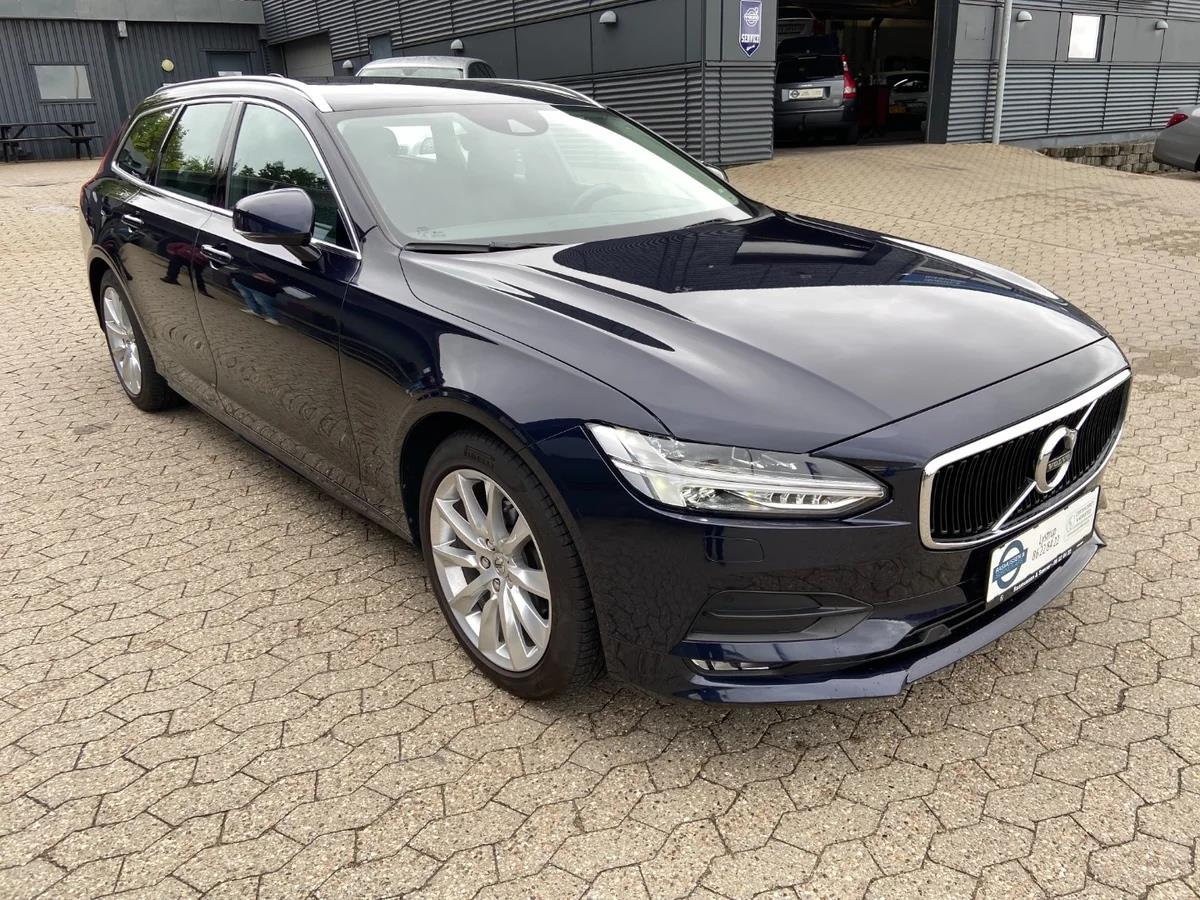 Billede af Volvo V90 2,0 D3 Momentum 150HK Stc 6g