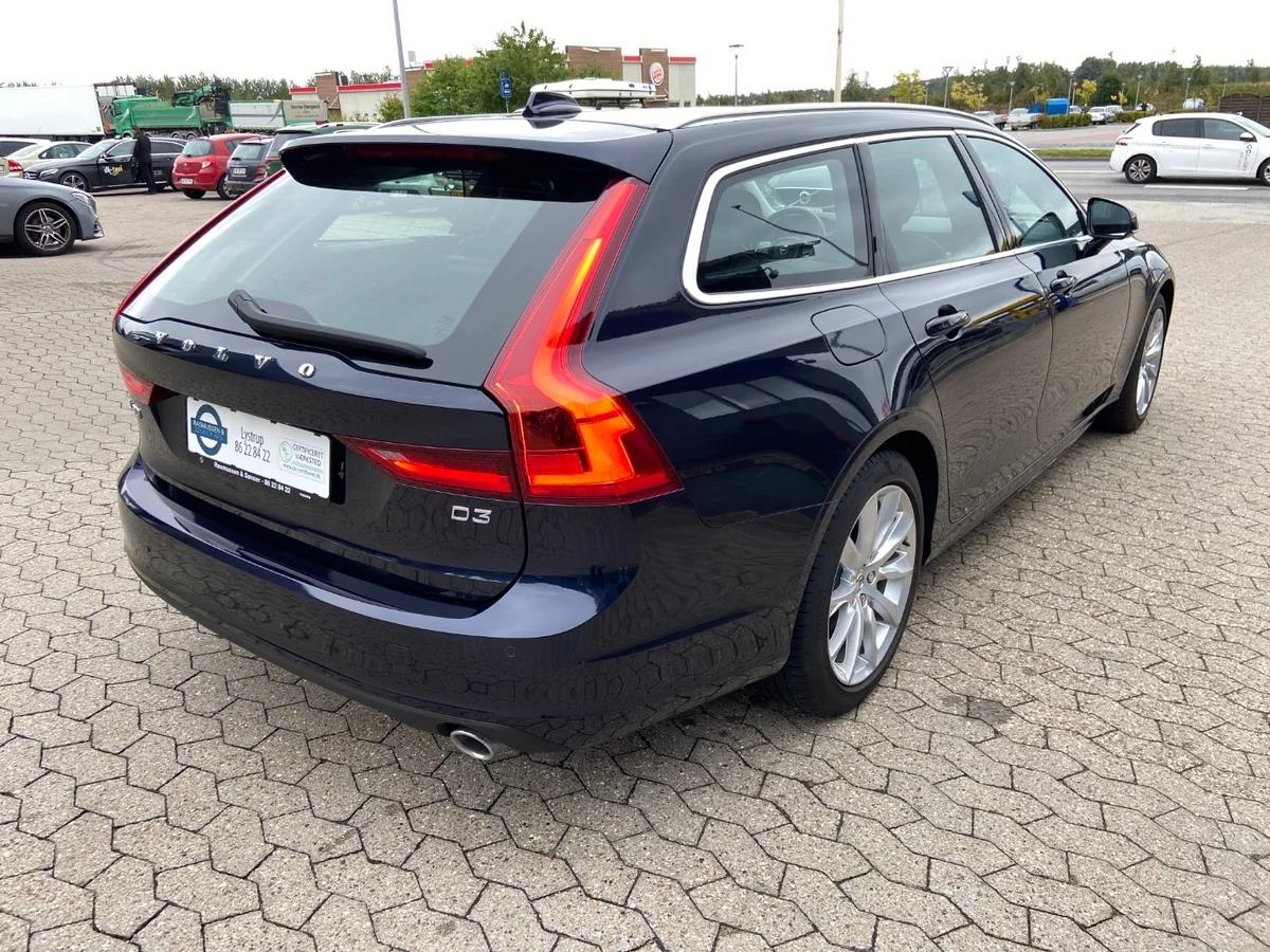 Billede af Volvo V90 2,0 D3 Momentum 150HK Stc 6g