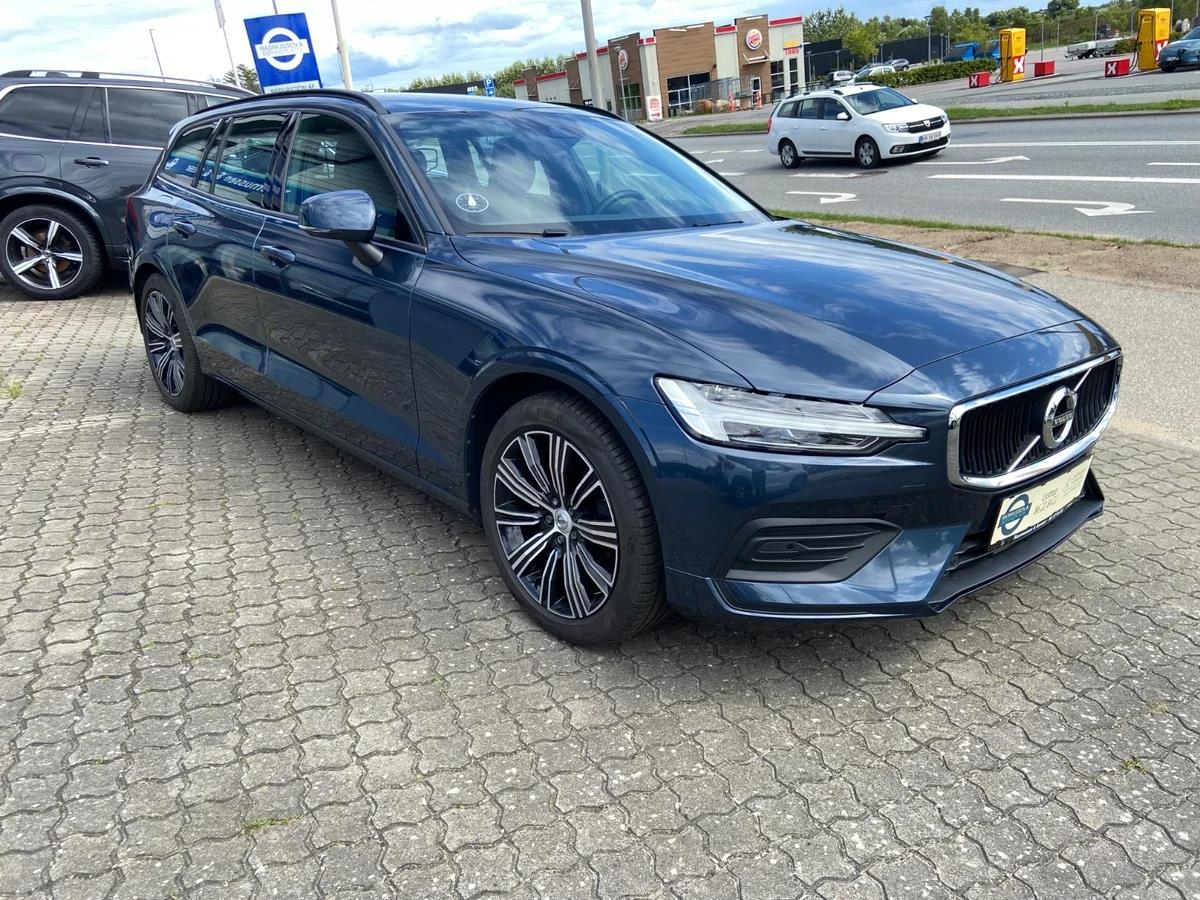 Billede af Volvo V60 2,0 D3 Momentum 150HK Stc 6g Aut.