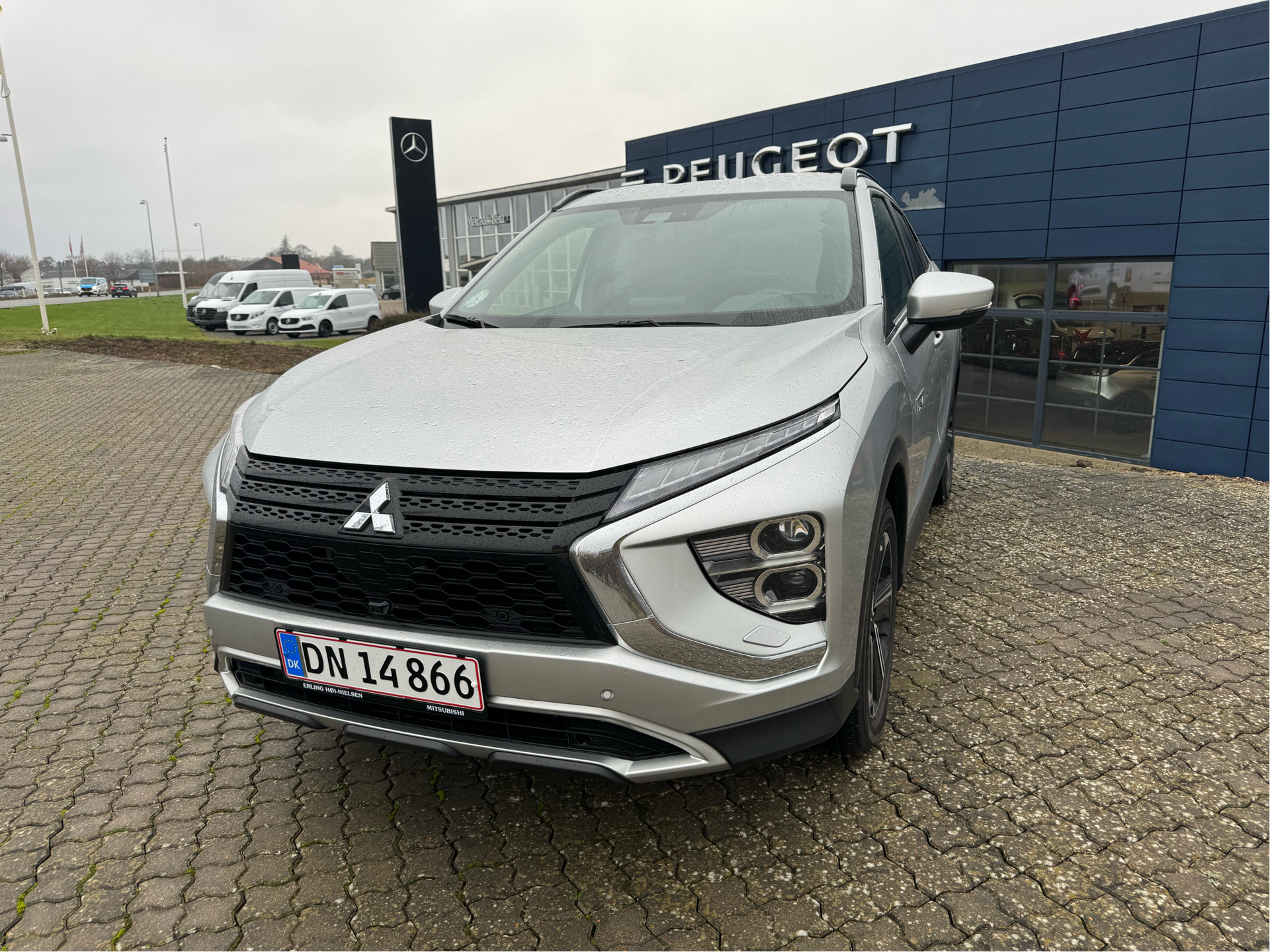 Billede af Mitsubishi Eclipse Cross 2,4 Plugin-hybrid Sport Tech 4WD 188HK 5d Trinl. Gear