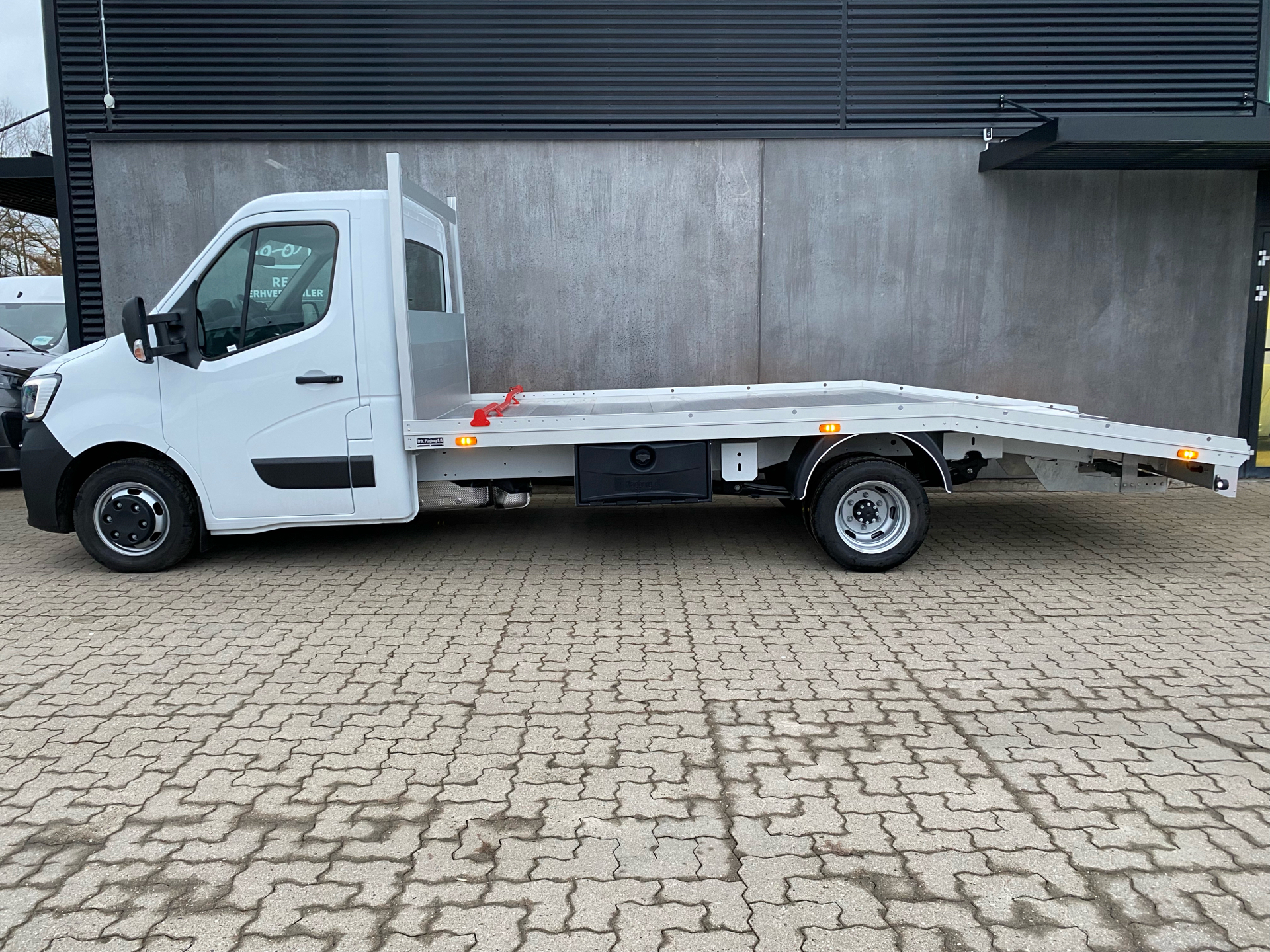 Billede af Renault Master T35 L4 2,3 DCI TwinTurbo RWD tvillingehjul 165HK Ladv./Chas. 6g