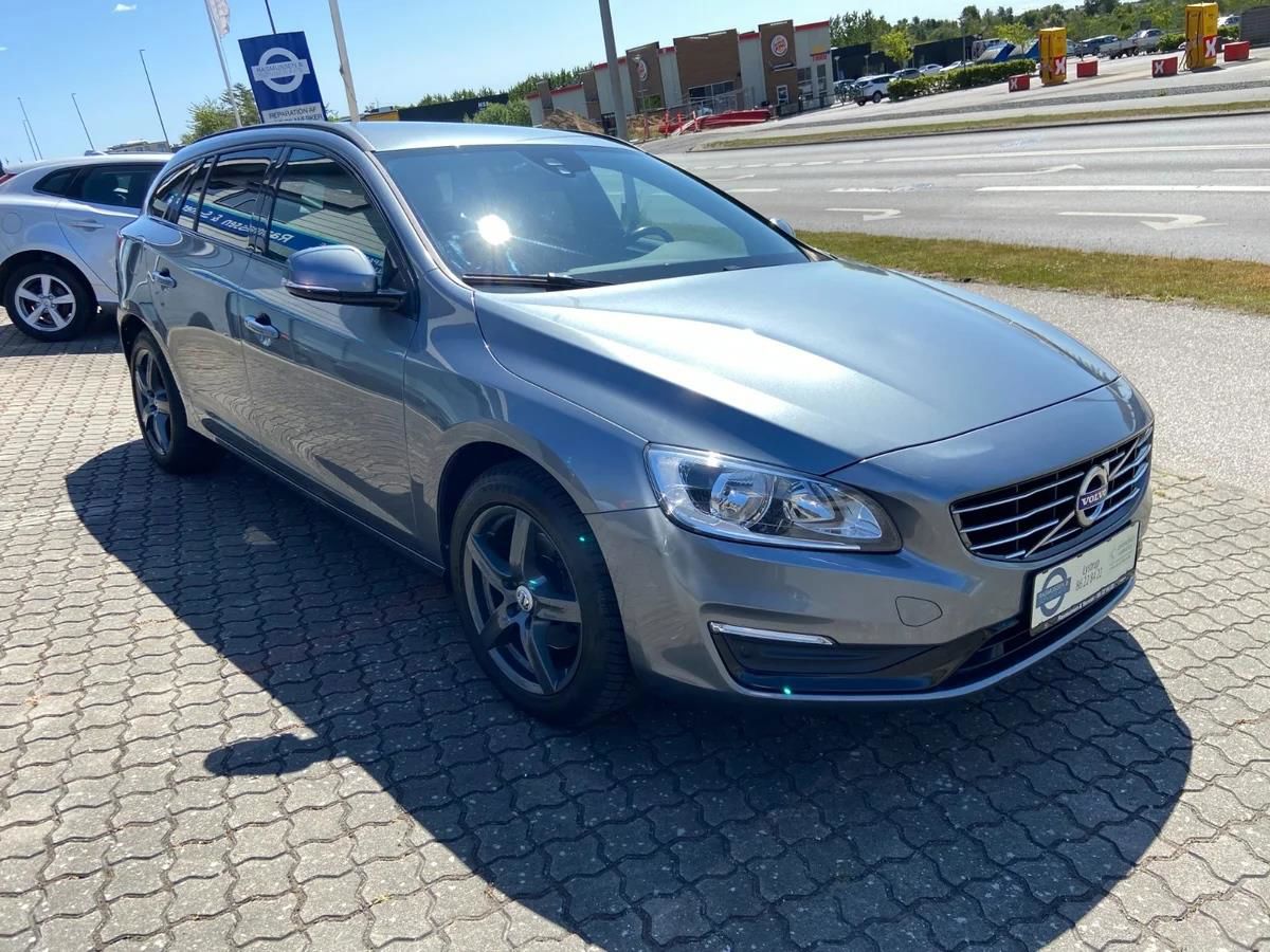 Billede af Volvo V60 2,0 D2 Momentum 120HK Stc 6g Aut.