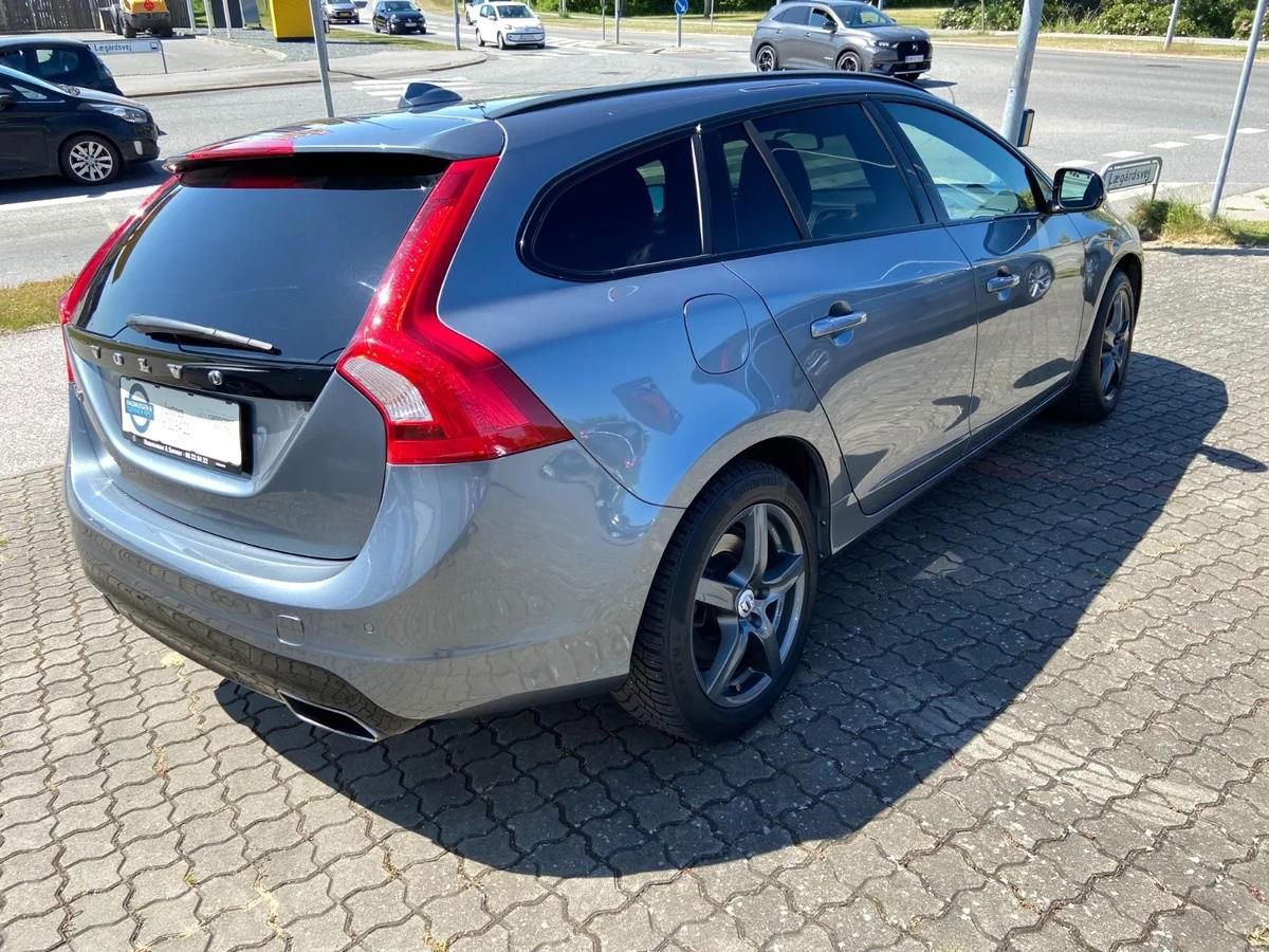 Billede af Volvo V60 2,0 D2 Momentum 120HK Stc 6g Aut.