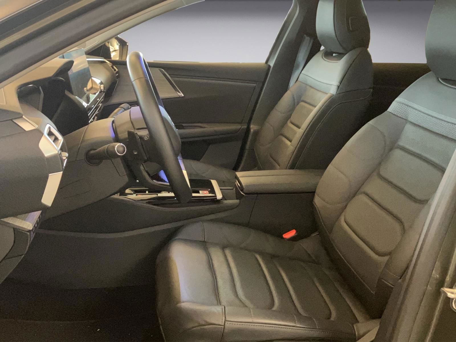 Billede af Citroën C5 X 1,6 Plugin-hybrid Grand Palais 225HK 5d 8g Aut.