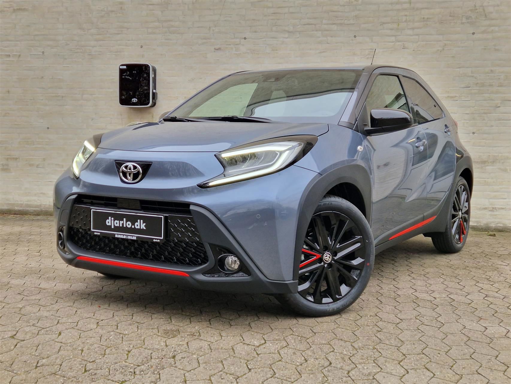 Billede af Toyota Aygo X 1,0 VVT-I Undercover 72HK 5d