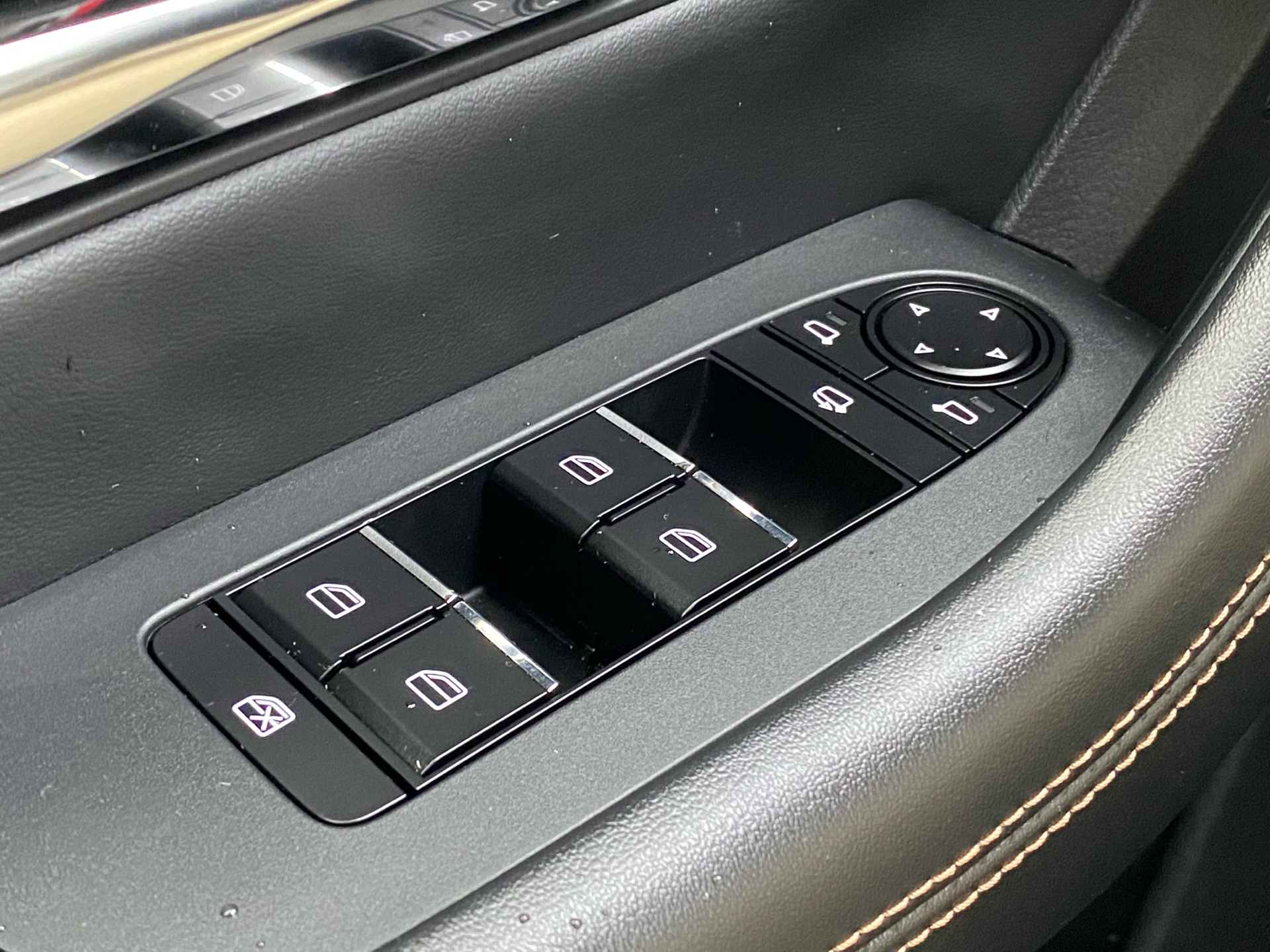 Billede af Mazda CX-60 2,5 e-Skyactiv  Plugin-hybrid Homura AWD 327HK 5d 8g Aut.