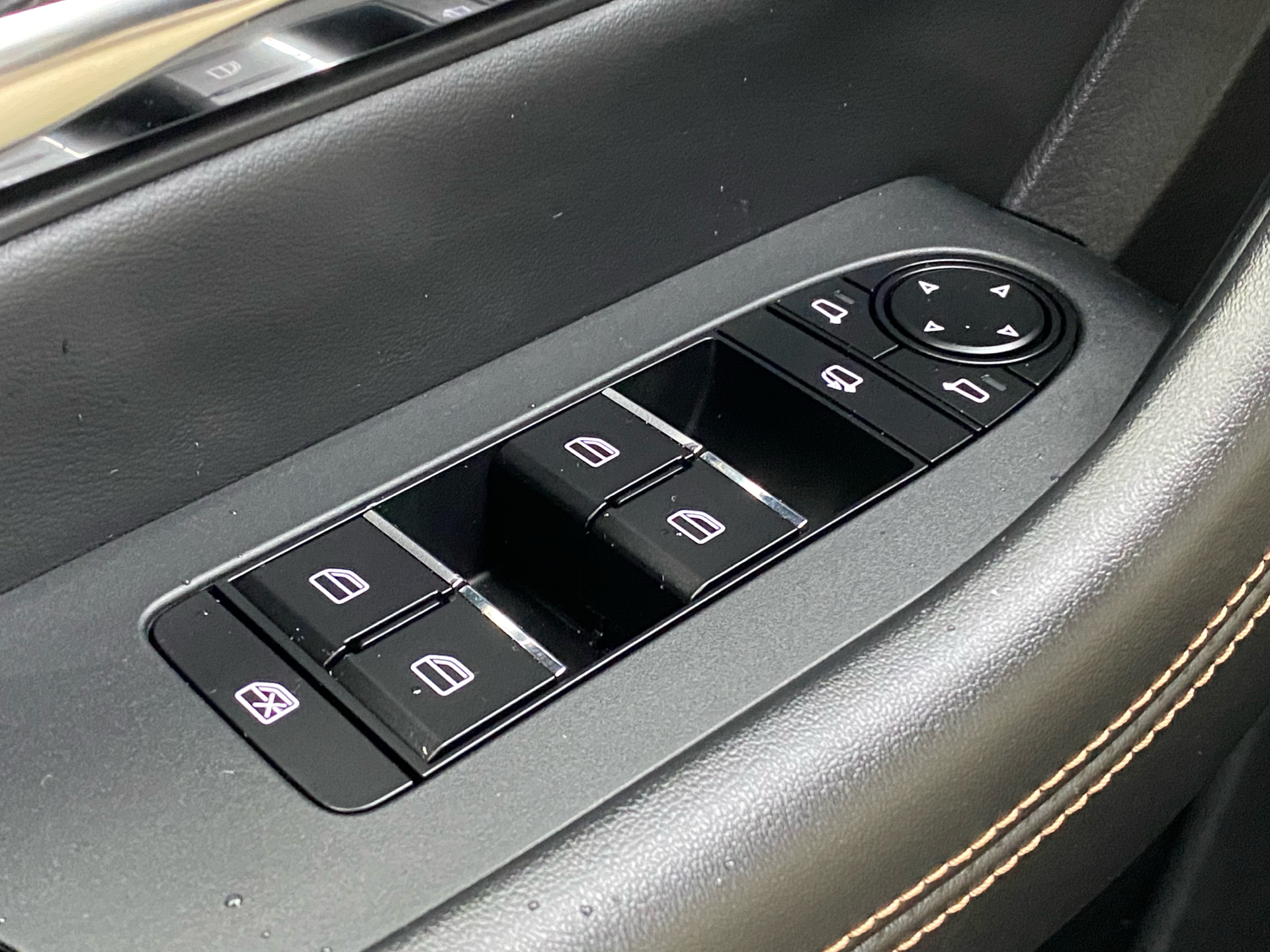 Billede af Mazda CX-60 2,5 e-Skyactiv  Plugin-hybrid Homura AWD 327HK 5d 8g Aut.