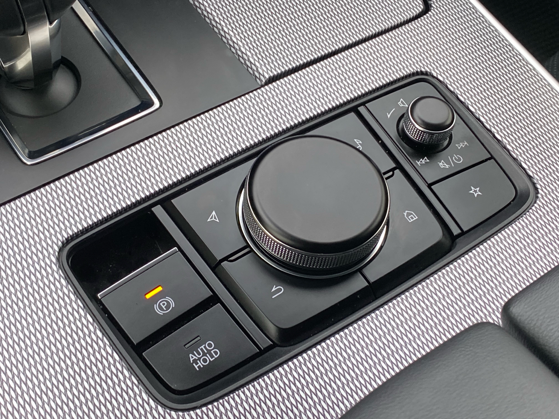 Billede af Mazda CX-60 2,5 e-Skyactiv  Plugin-hybrid Homura AWD 327HK 5d 8g Aut.