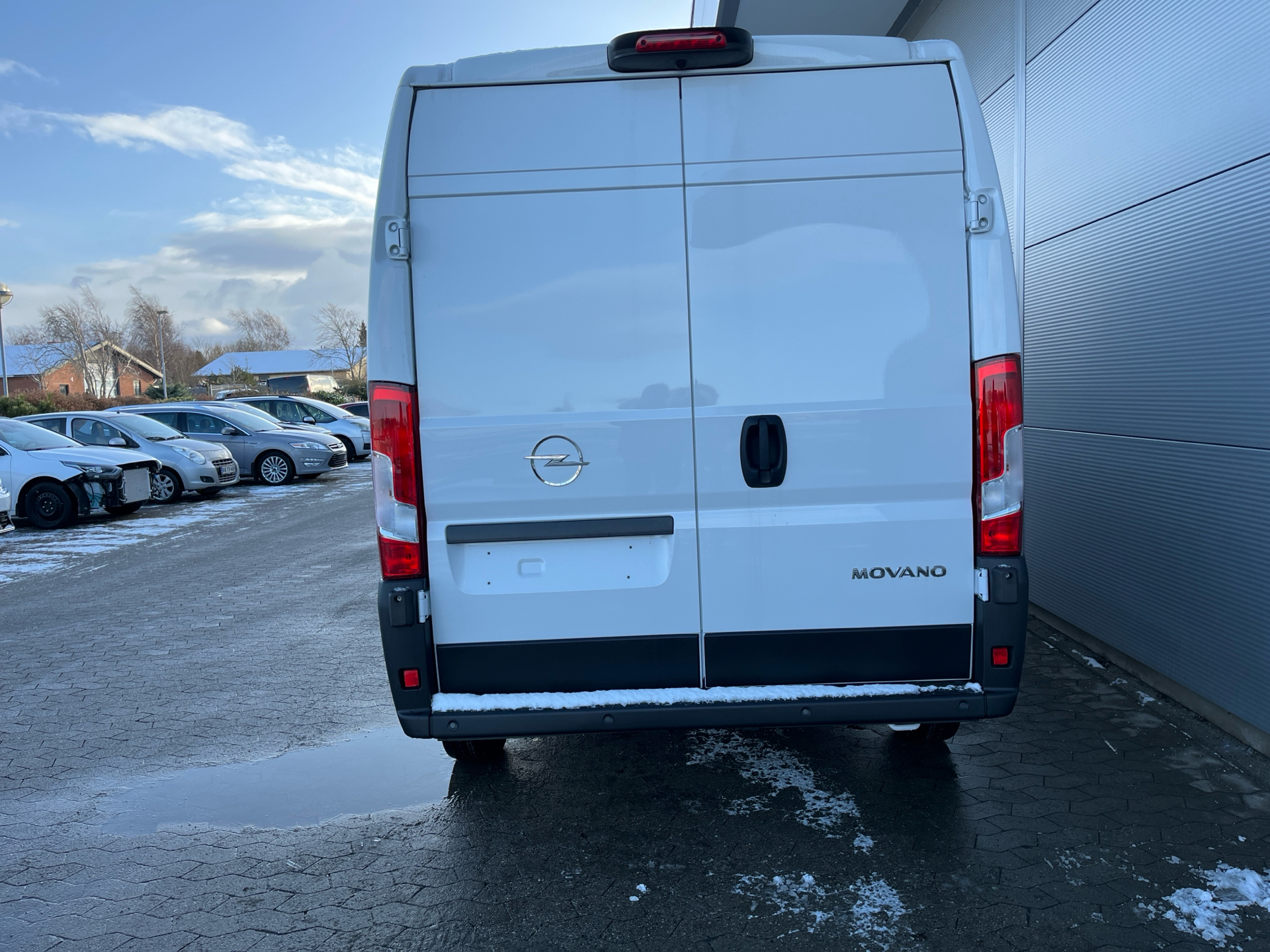 Billede af Opel Movano 33 L3H2 2,2 BlueHDi Enjoy+ 140HK Van 6g