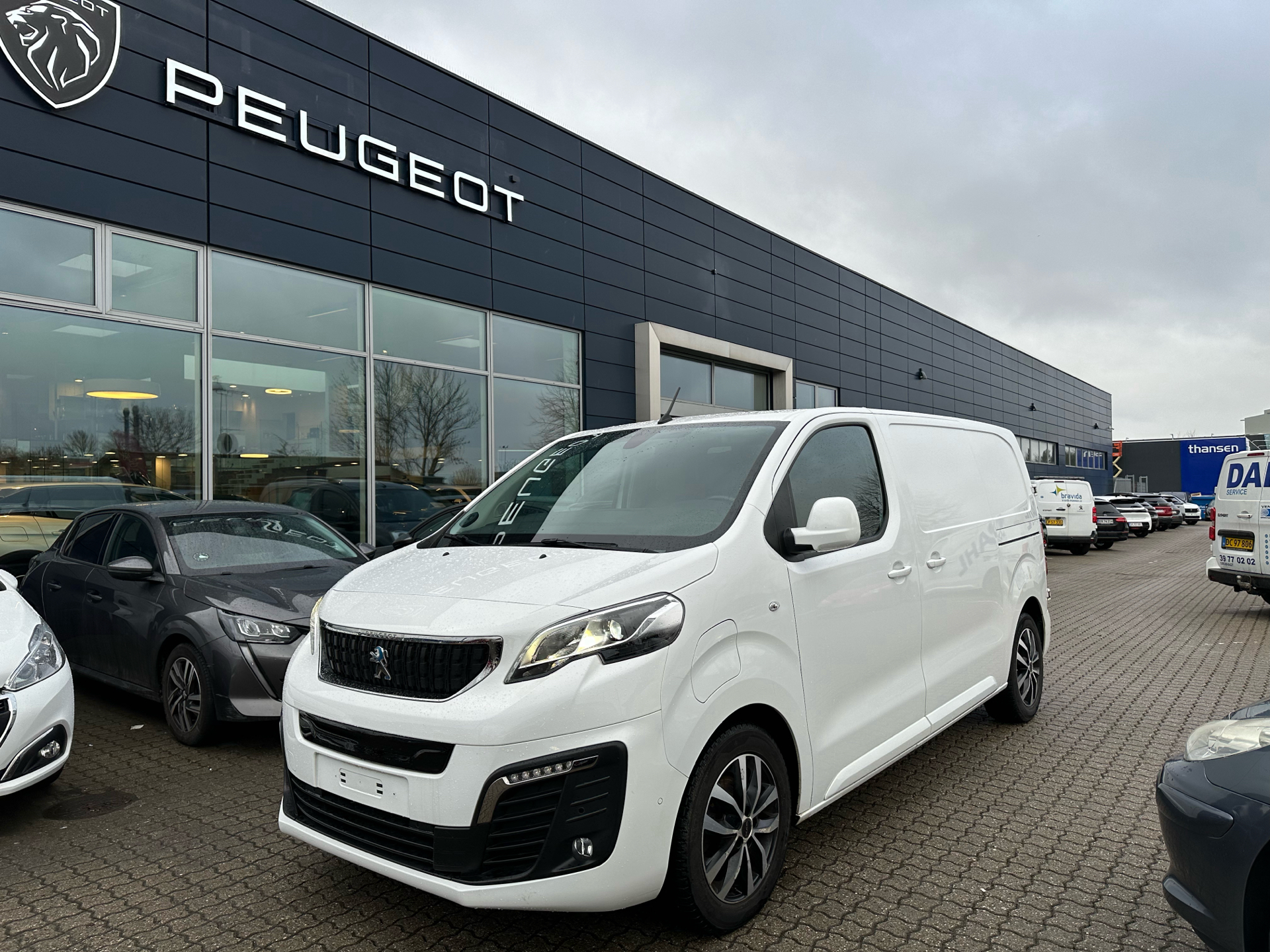 Billede af Peugeot e-Expert L2 EL Premium Pro 136HK Van Trinl. Gear