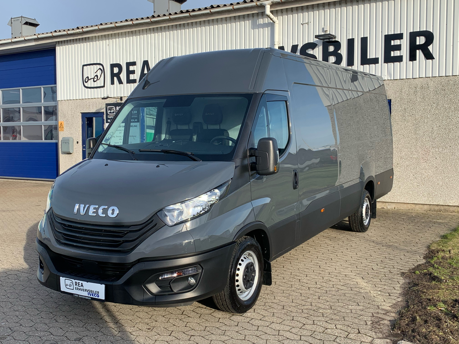 Billede af Iveco Daily 35S18 16m3 3,0 D 180HK Van 6g