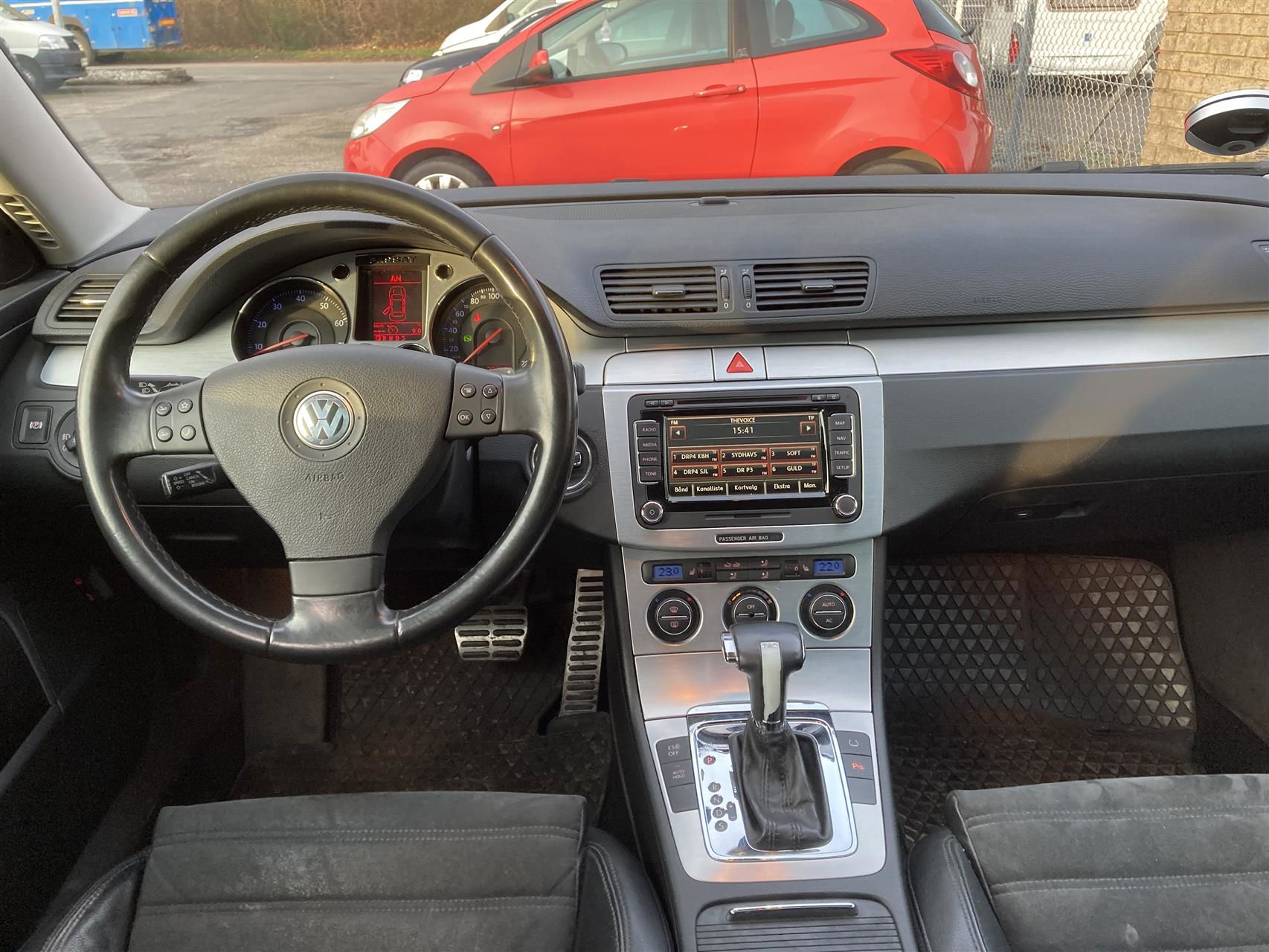 Billede af VW Passat Variant 3,2 V6 Highline 4Motion DSG 250HK Stc Aut.
