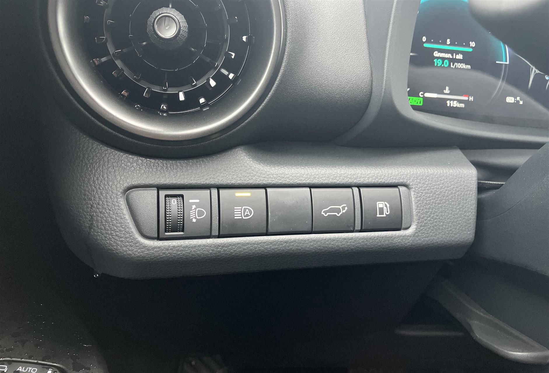 Billede af Toyota C-HR 1,8 Hybrid Style Smart Bi-tone Multidrive S 140HK 5d 6g