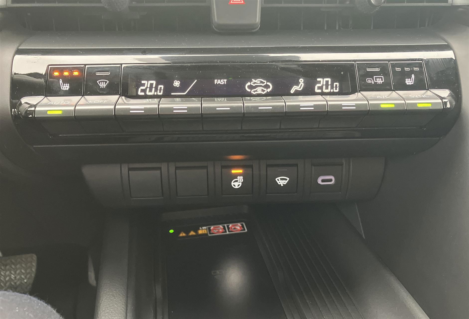 Billede af Toyota C-HR 1,8 Hybrid Style Smart Bi-tone Multidrive S 140HK 5d 6g