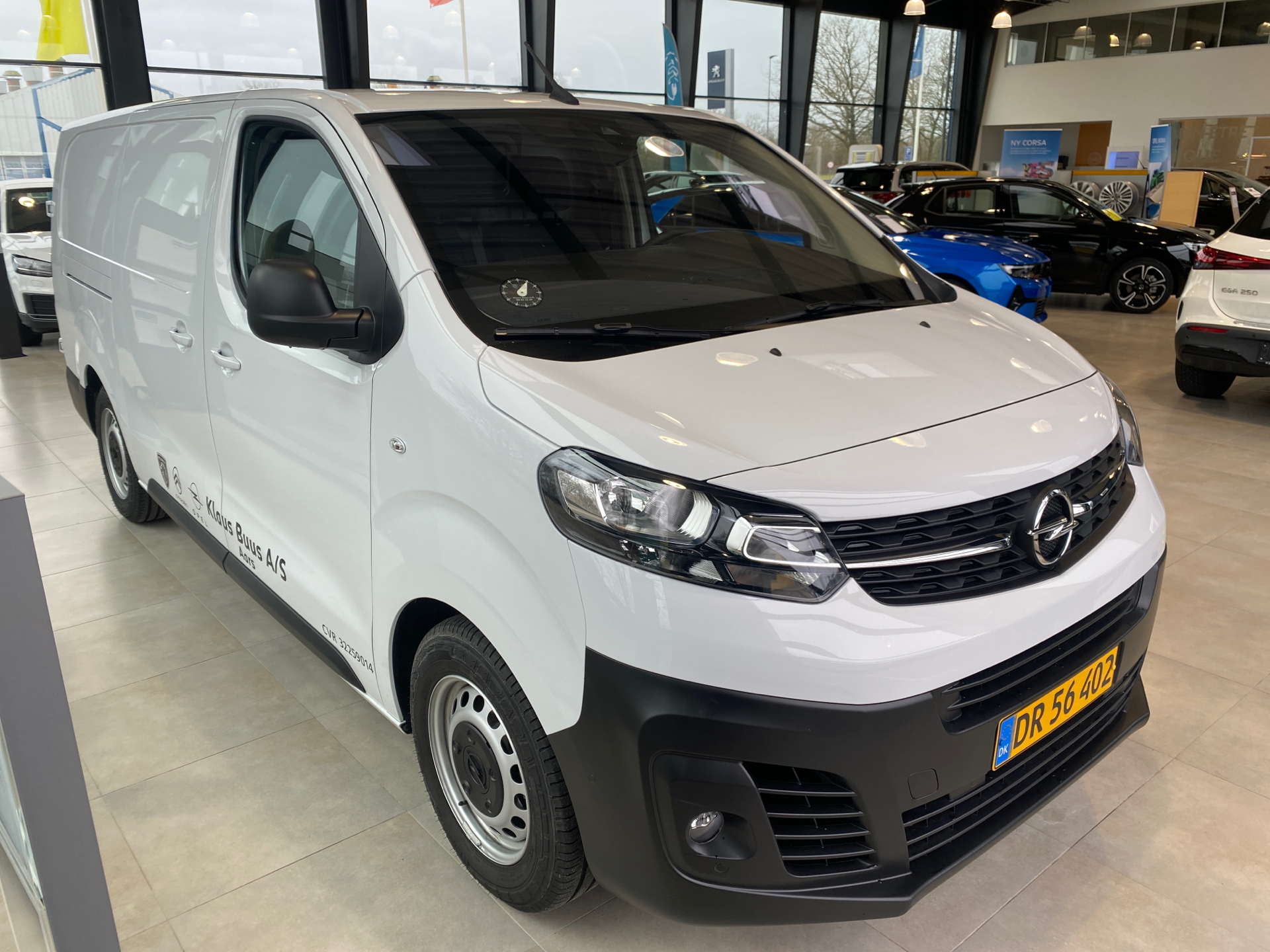 Billede af Opel Vivaro-e L3V1 EL Enjoy+ 136HK Van Trinl. Gear