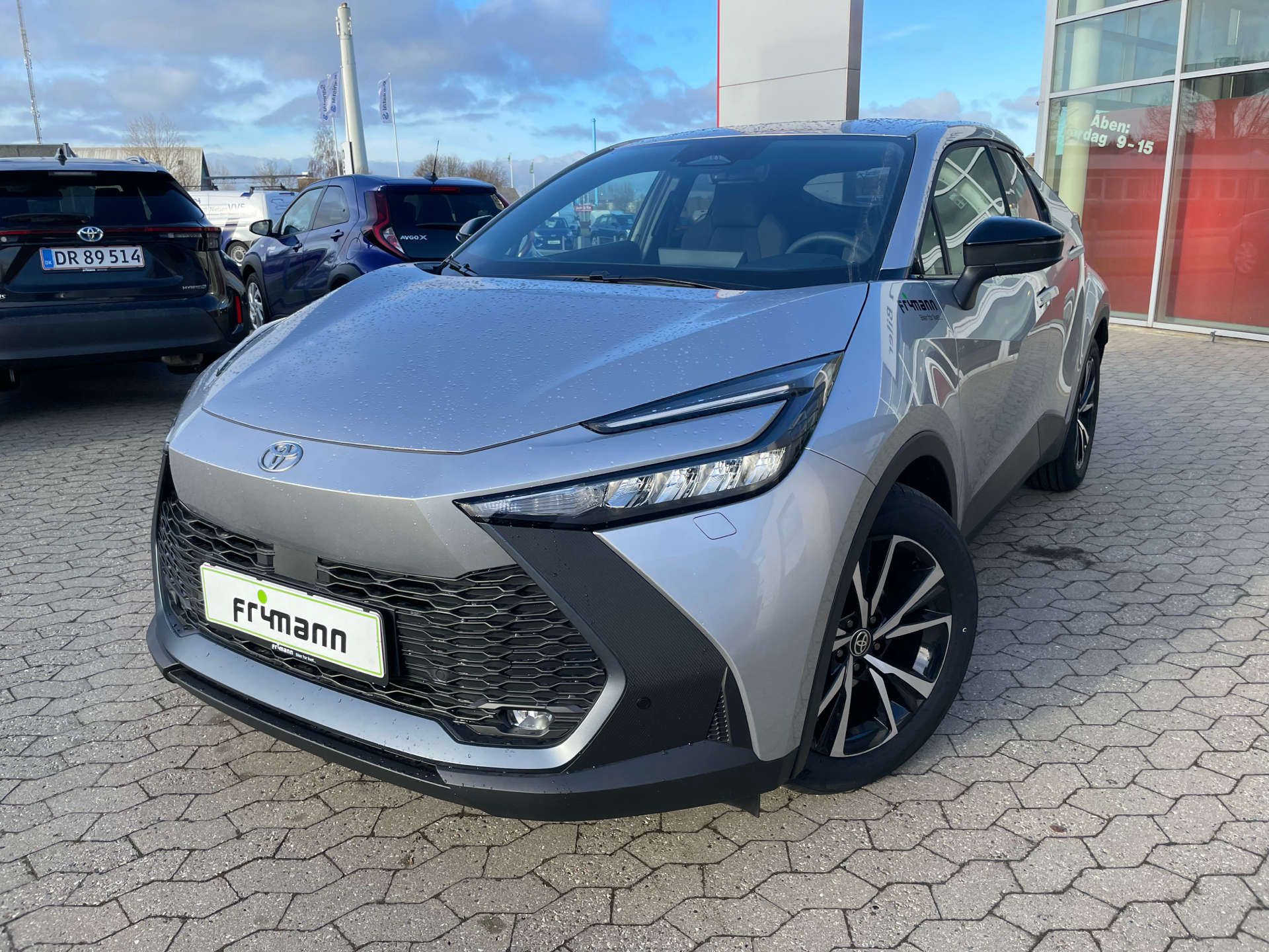 Billede af Toyota C-HR 1,8 Hybrid Style Multidrive S 140HK 5d 6g