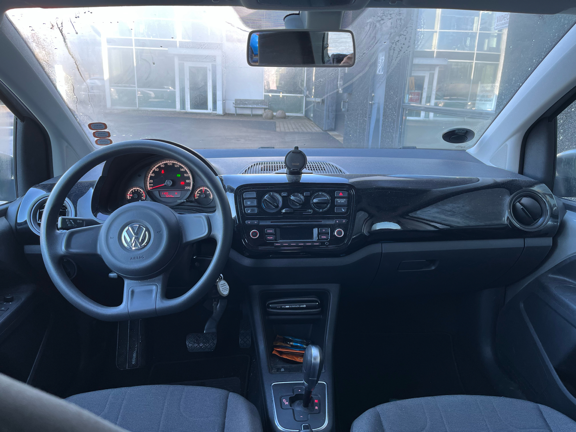 Billede af VW up 1,0 MPI Move ASG 75HK 5d Aut.