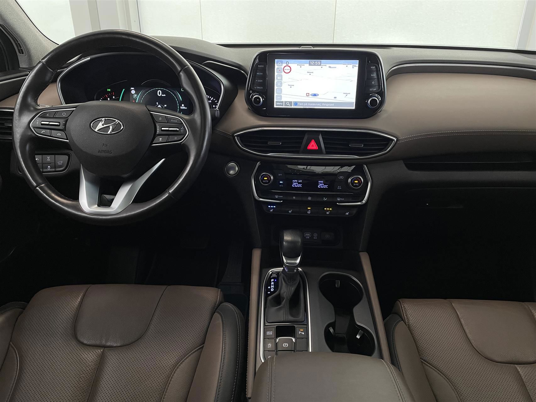 Billede af Hyundai Santa Fe 7 Sæder 2,2 CRDi Premium 4WD 200HK 5d 8g Aut.