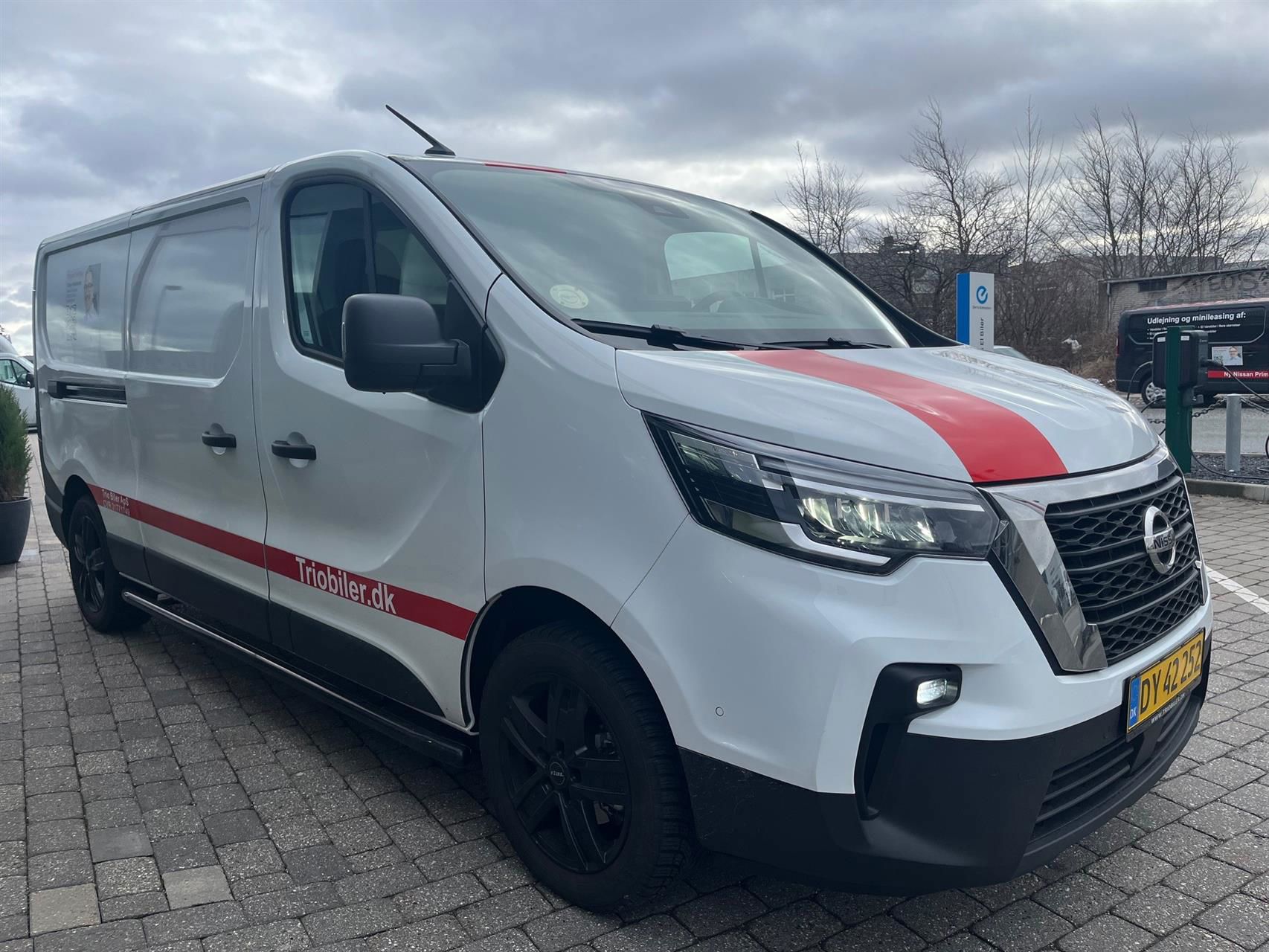 Billede af Nissan Primastar L2H1 2,0 DCi N-Connecta 150HK Van 6g Aut.