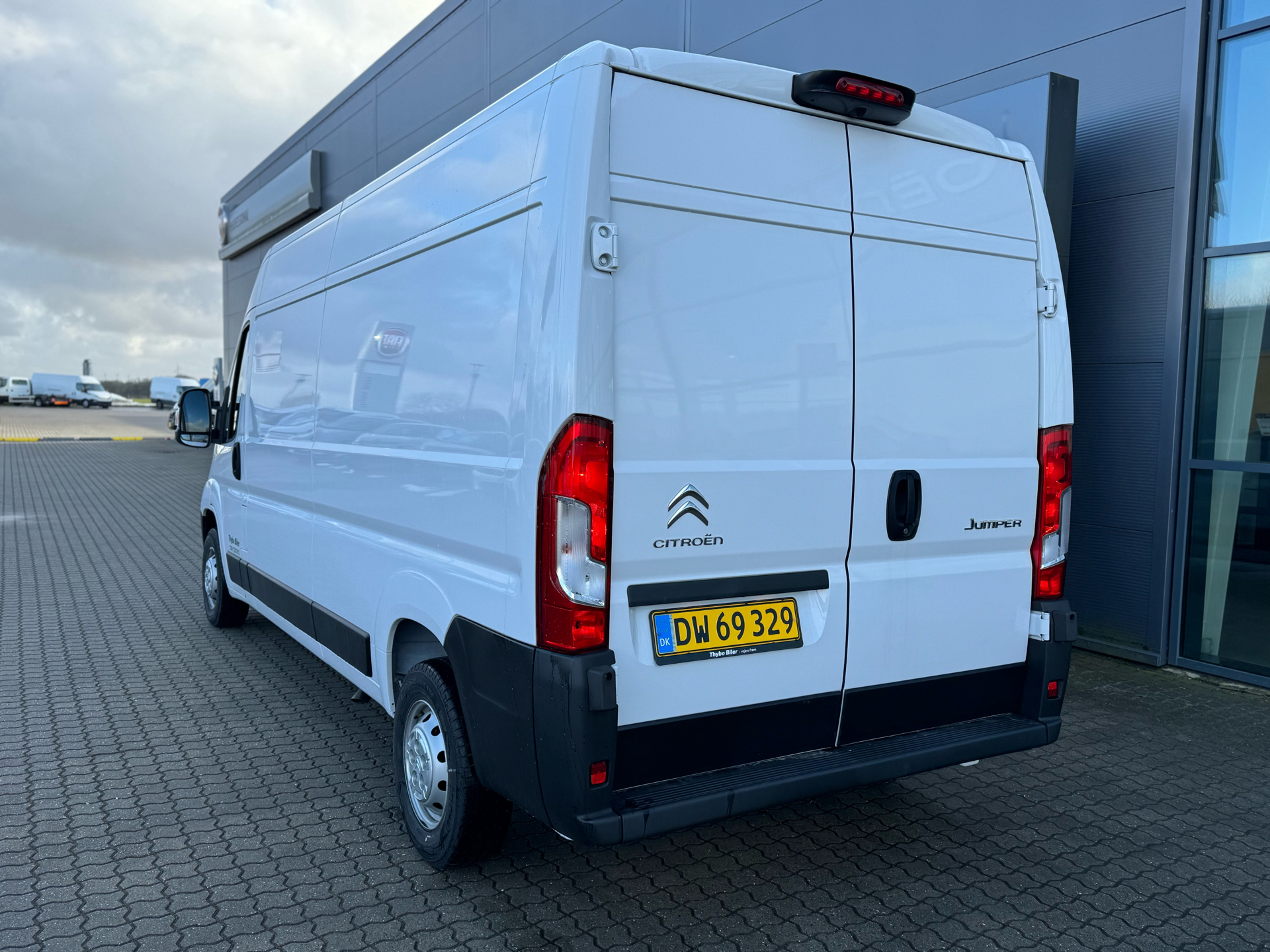 Billede af Citroën Jumper 33 L3H2 2,2 Blue HDi Flexline 140HK Van 6g