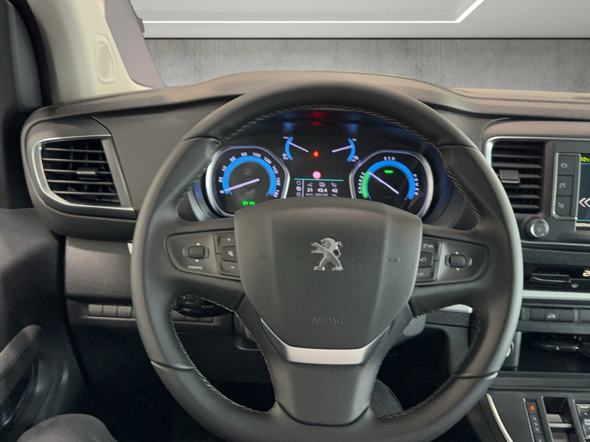 Billede af Peugeot e-Expert L2 EL Ultimate 136HK Van Trinl. Gear