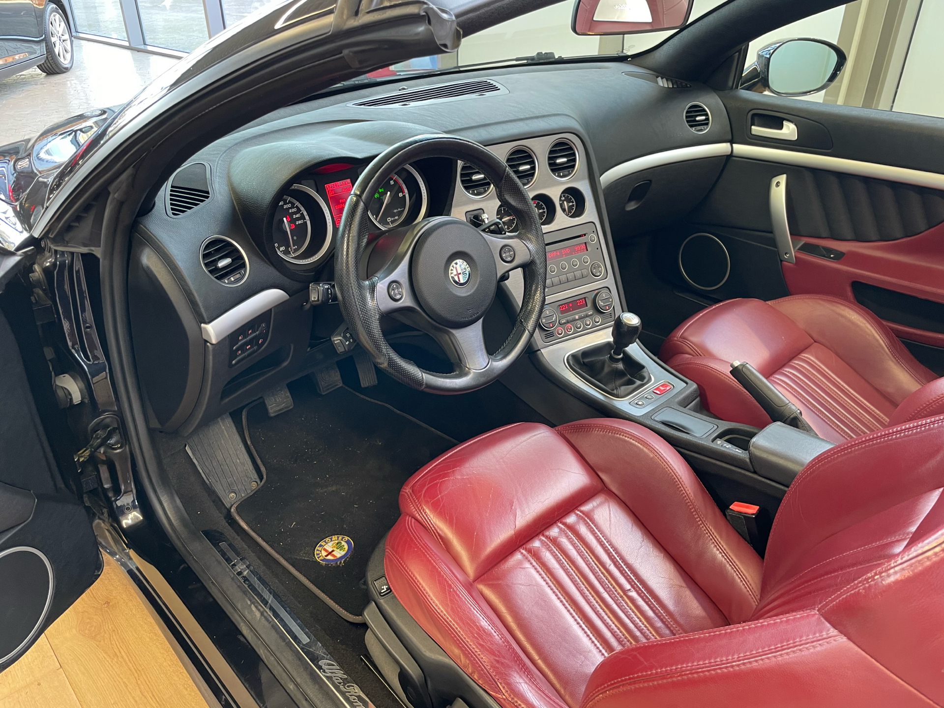 Billede af Alfa Romeo Spider 2,0 JTDm 16V 163HK Cabr. 6g
