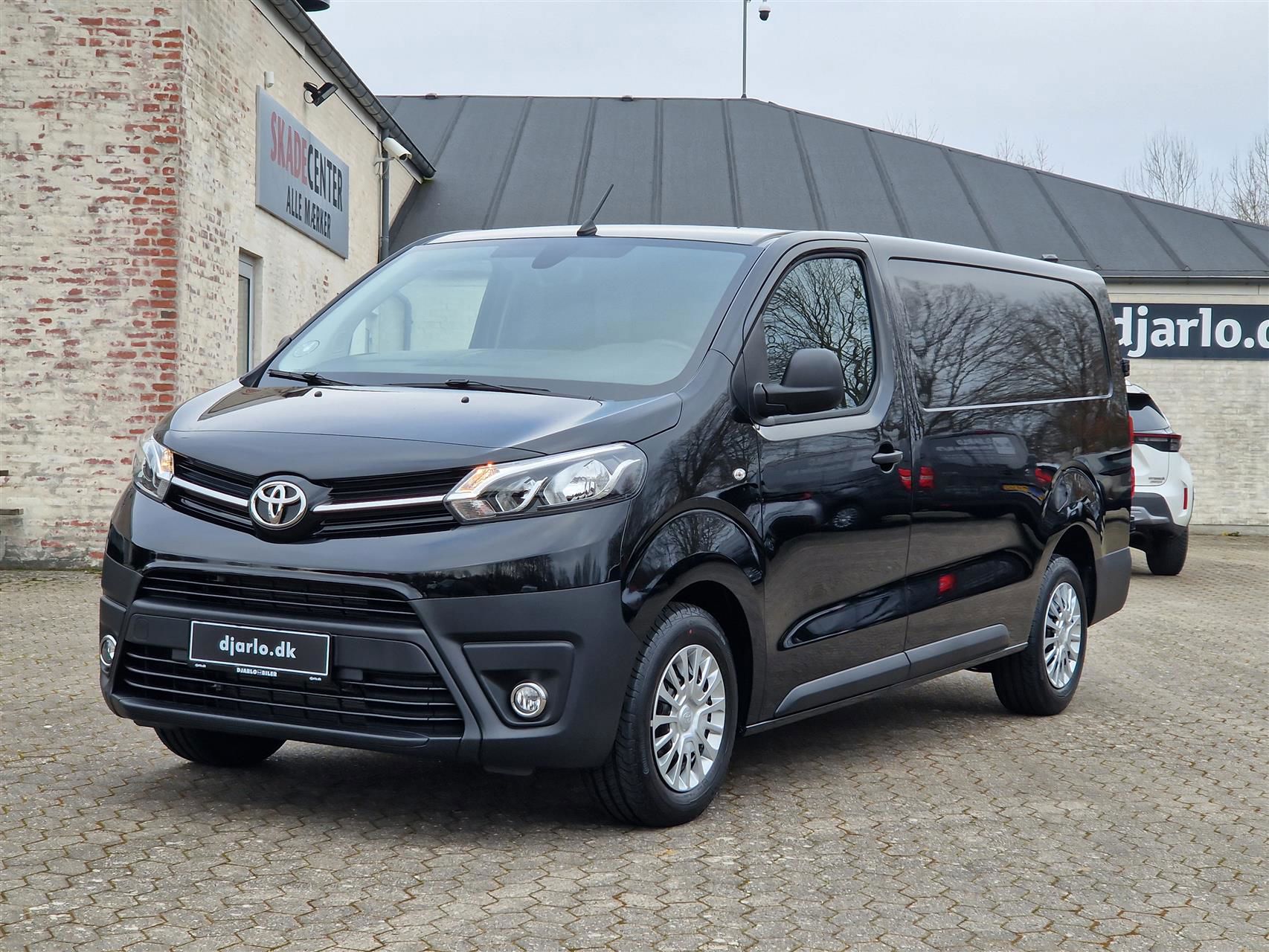 Billede af Toyota Proace 2.0D 144hp Long/En skydedør COMFORT Master