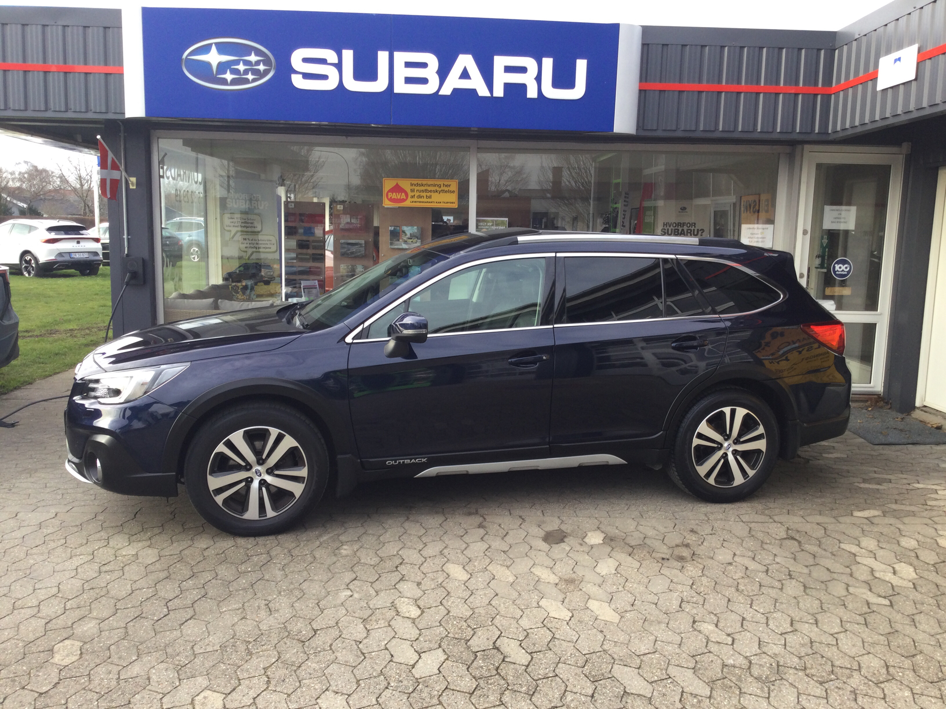 Billede af Subaru Outback 2,5 Summit AWD Lineartronic 175HK Stc 6g Aut.