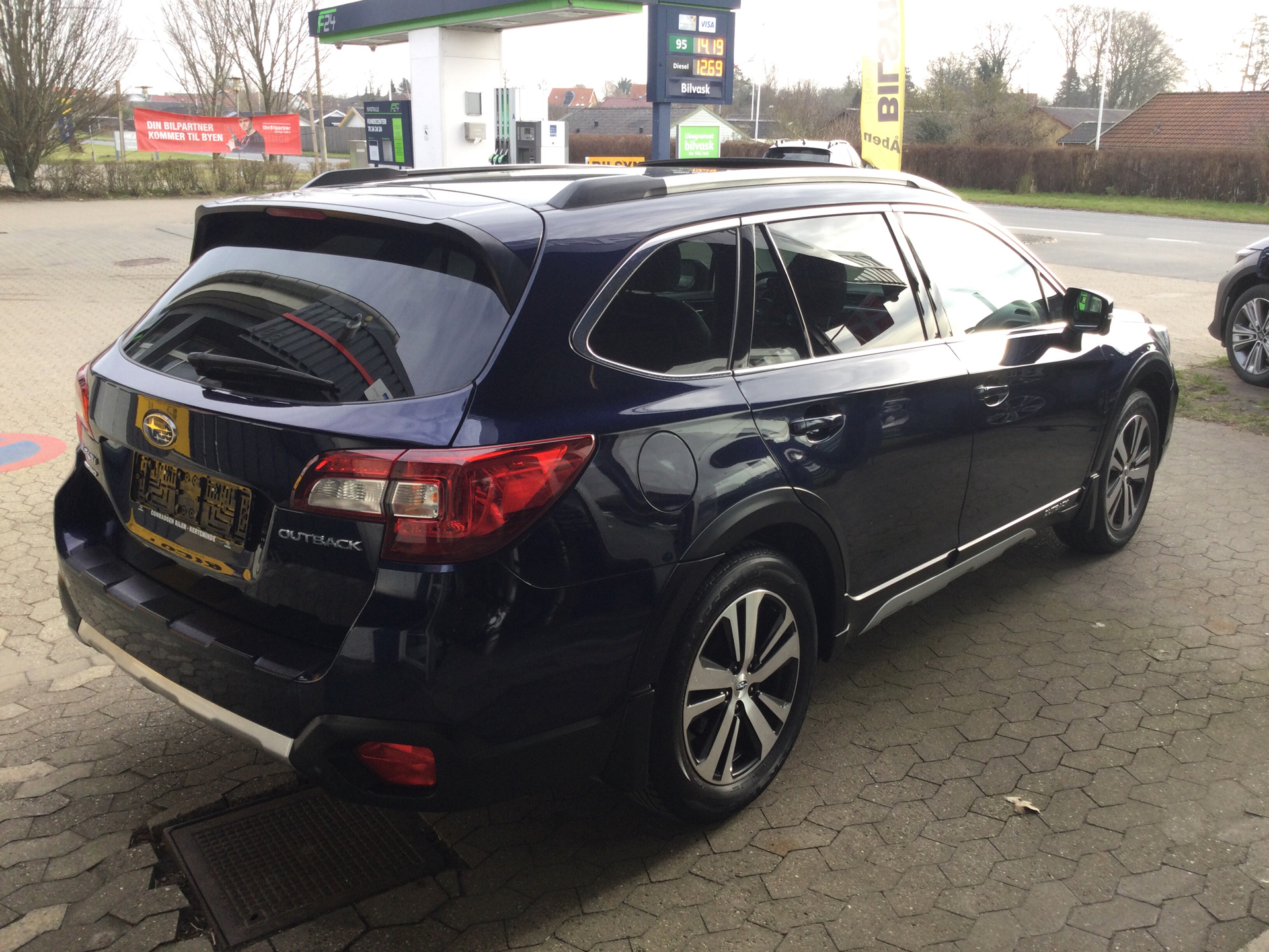 Billede af Subaru Outback 2,5 Summit AWD Lineartronic 175HK Stc 6g Aut.