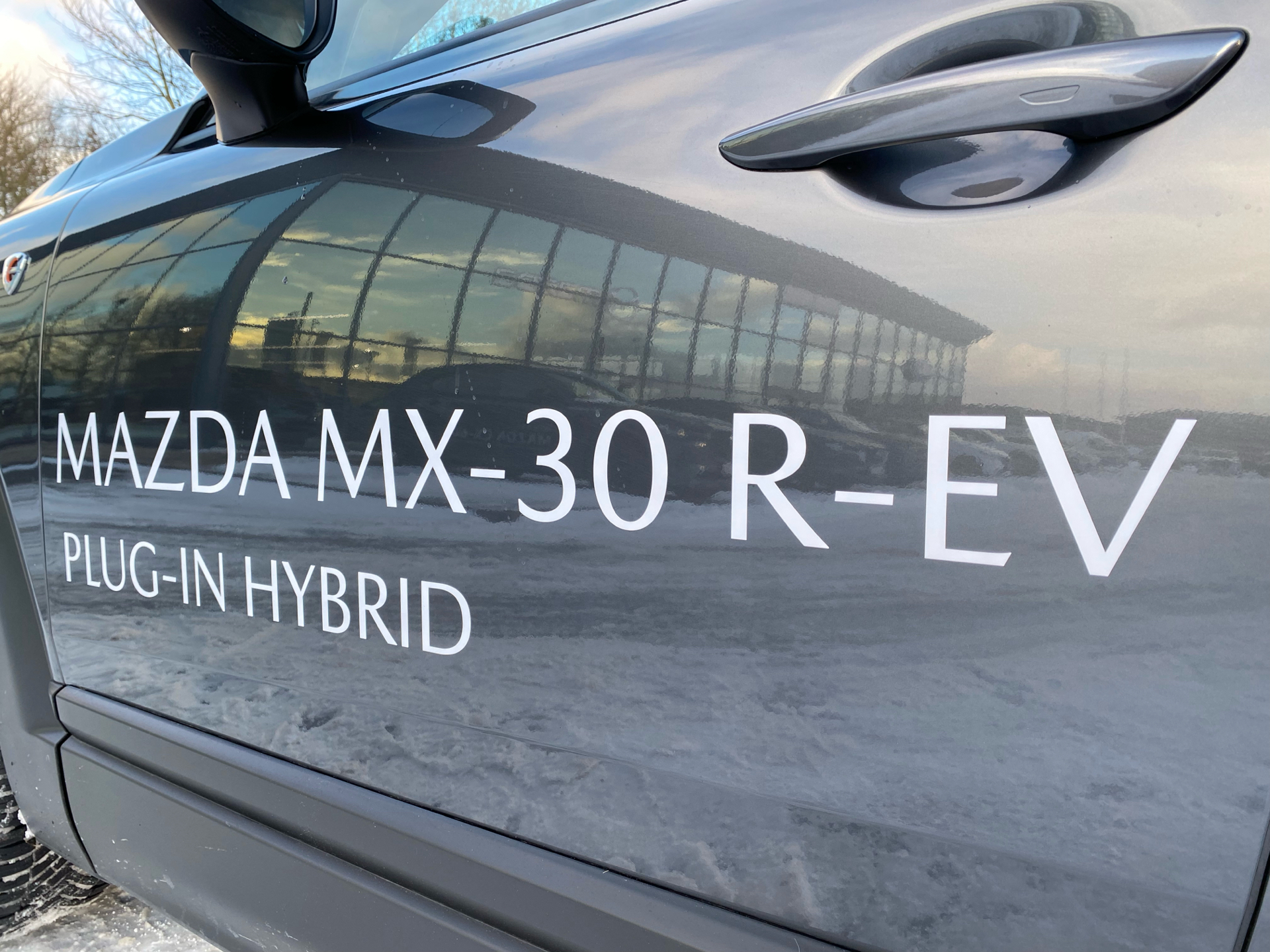 Billede af Mazda MX-30 0,8 e-Skyactiv R-EV  Plugin-hybrid Advance 170HK 5d Trinl. Gear