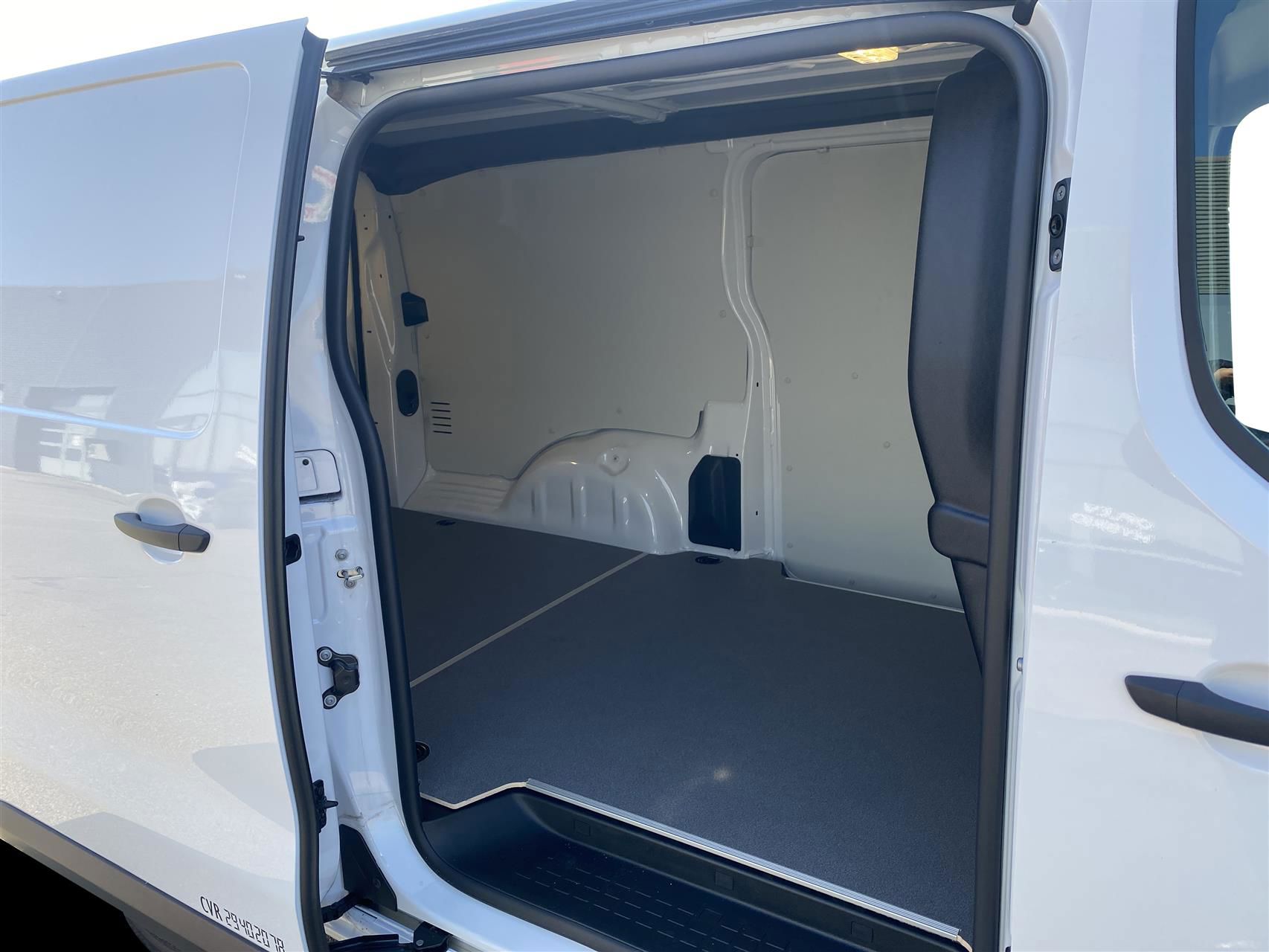 Billede af Toyota Proace Long 2,0 D Comfort Master 144HK Van 8g Aut.