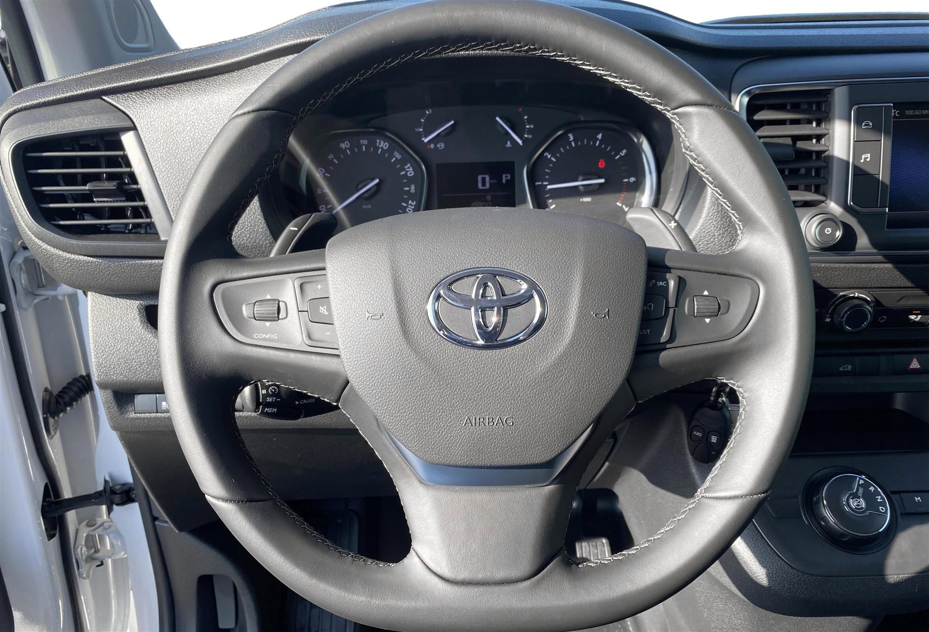 Billede af Toyota Proace Long 2,0 D Comfort Master 144HK Van 8g Aut.