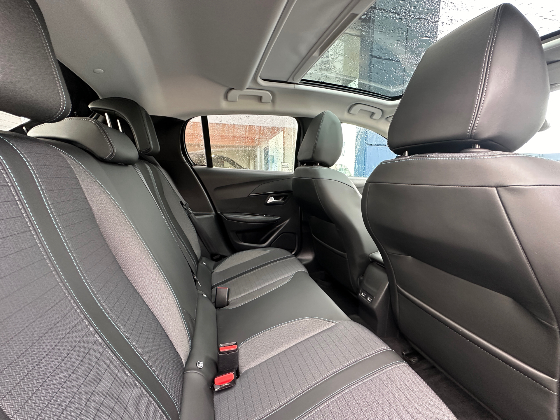 Billede af Peugeot 208 1,5 BlueHDi Allure Sky 102HK 5d 6g