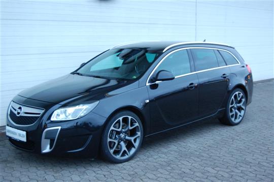 Opel Insignia OPC Sports Tourer 2,8 Turbo 4x4 325HK Stc 6g