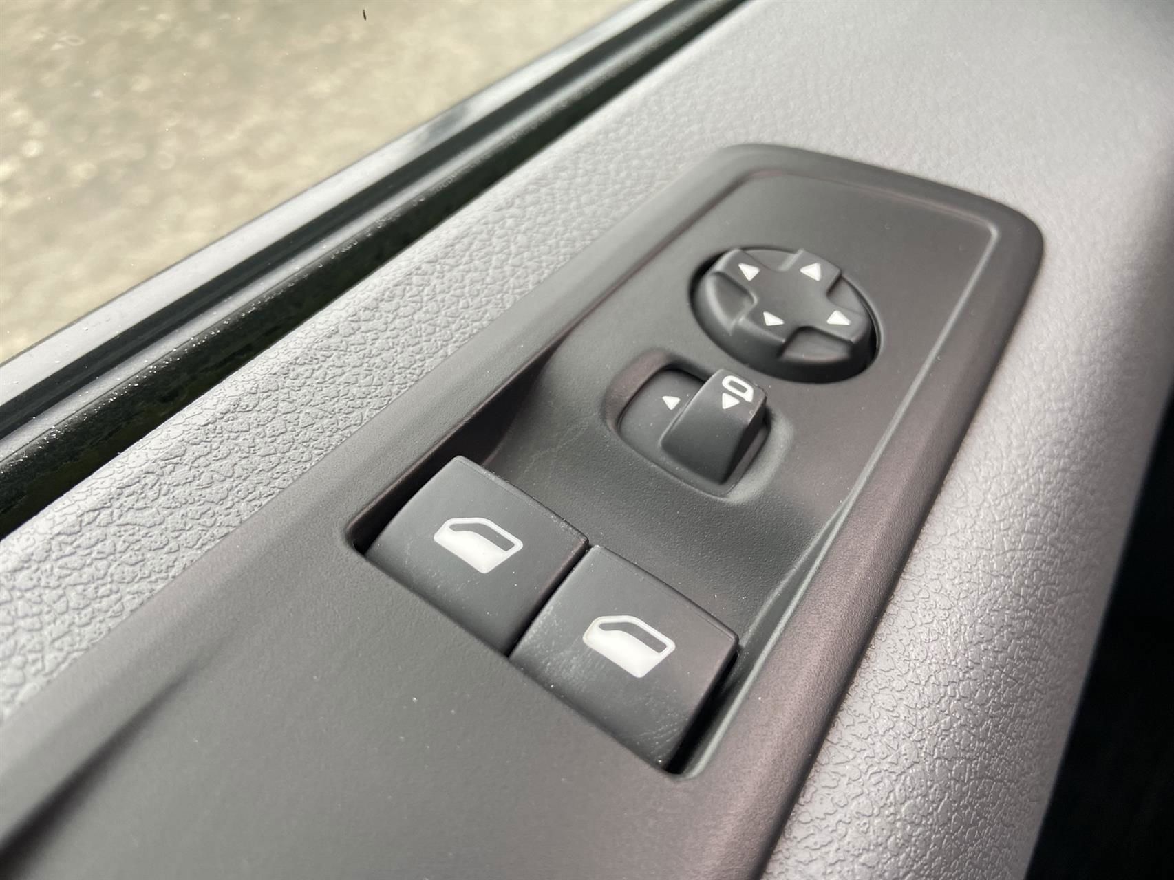 Billede af Toyota Proace Long 2,0 D Comfort One Dobb. skydedør, bagdør m/ruder 180HK Van 6g Aut.