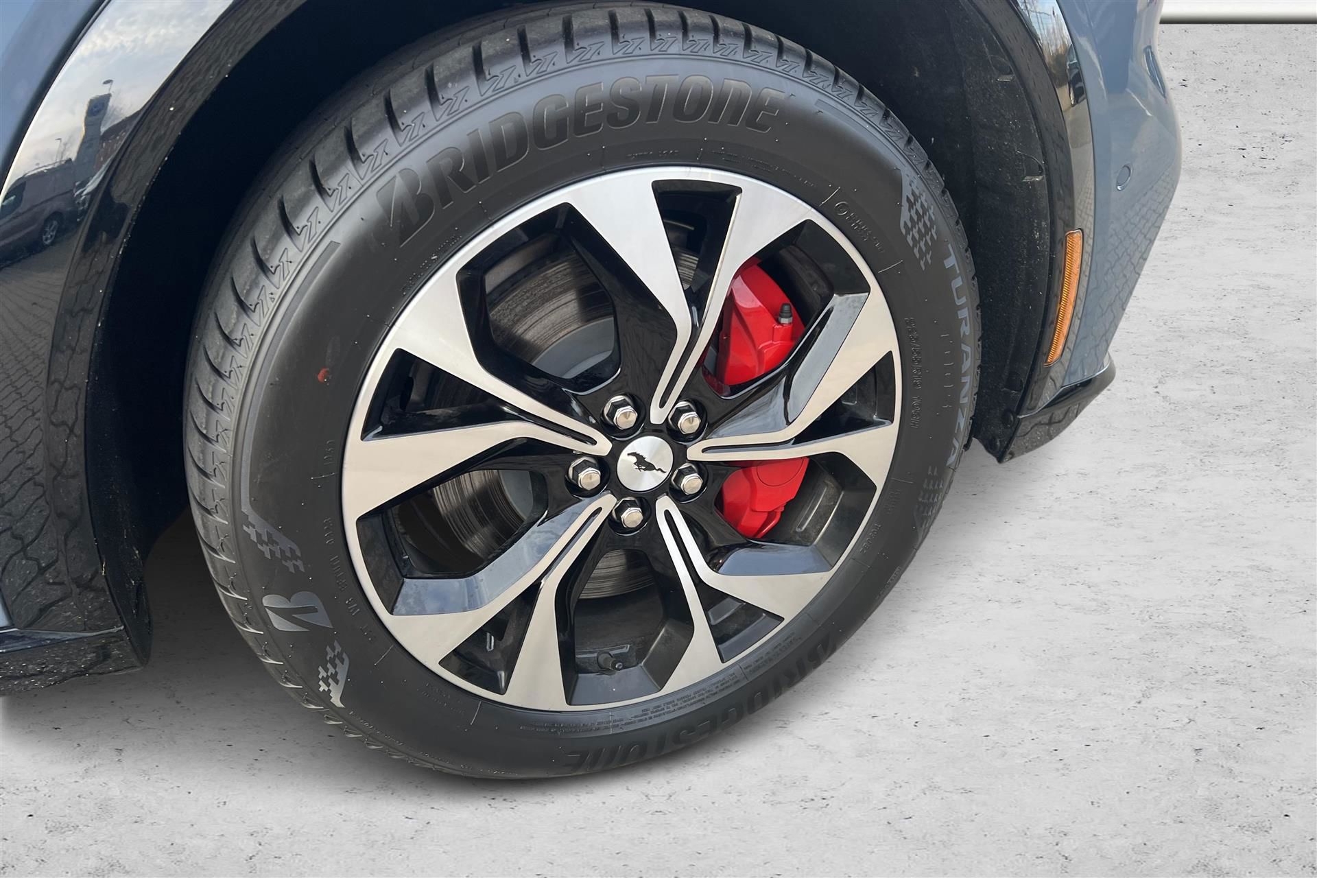 Billede af Ford Mustang Mach-E EL SR Premium AWD 269HK 5d Trinl. Gear