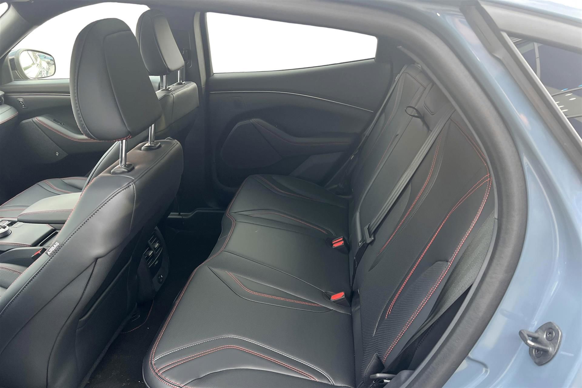 Billede af Ford Mustang Mach-E EL SR Premium AWD 269HK 5d Trinl. Gear