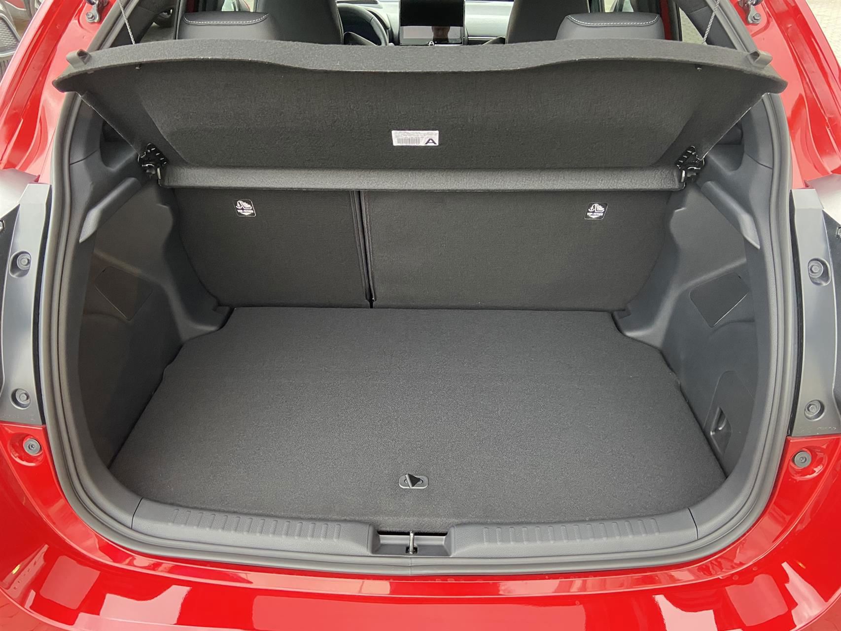 Billede af Toyota Yaris 1,5 Hybrid Executive Technology Plus 130HK 5d Trinl. Gear